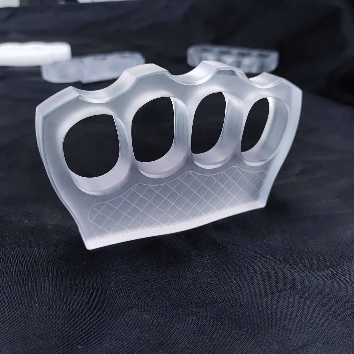 Self Defense PC Plastic Brass Knuckles Brass Knuckles - Tophatter Daily Deals