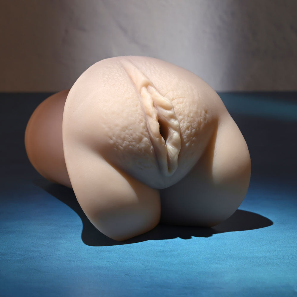 Selopa POCKET PLEASER - Light 11.9cm Soft Stroker > Sex Toys For Men > Masturbators > Manual - Tophatter Daily Deals