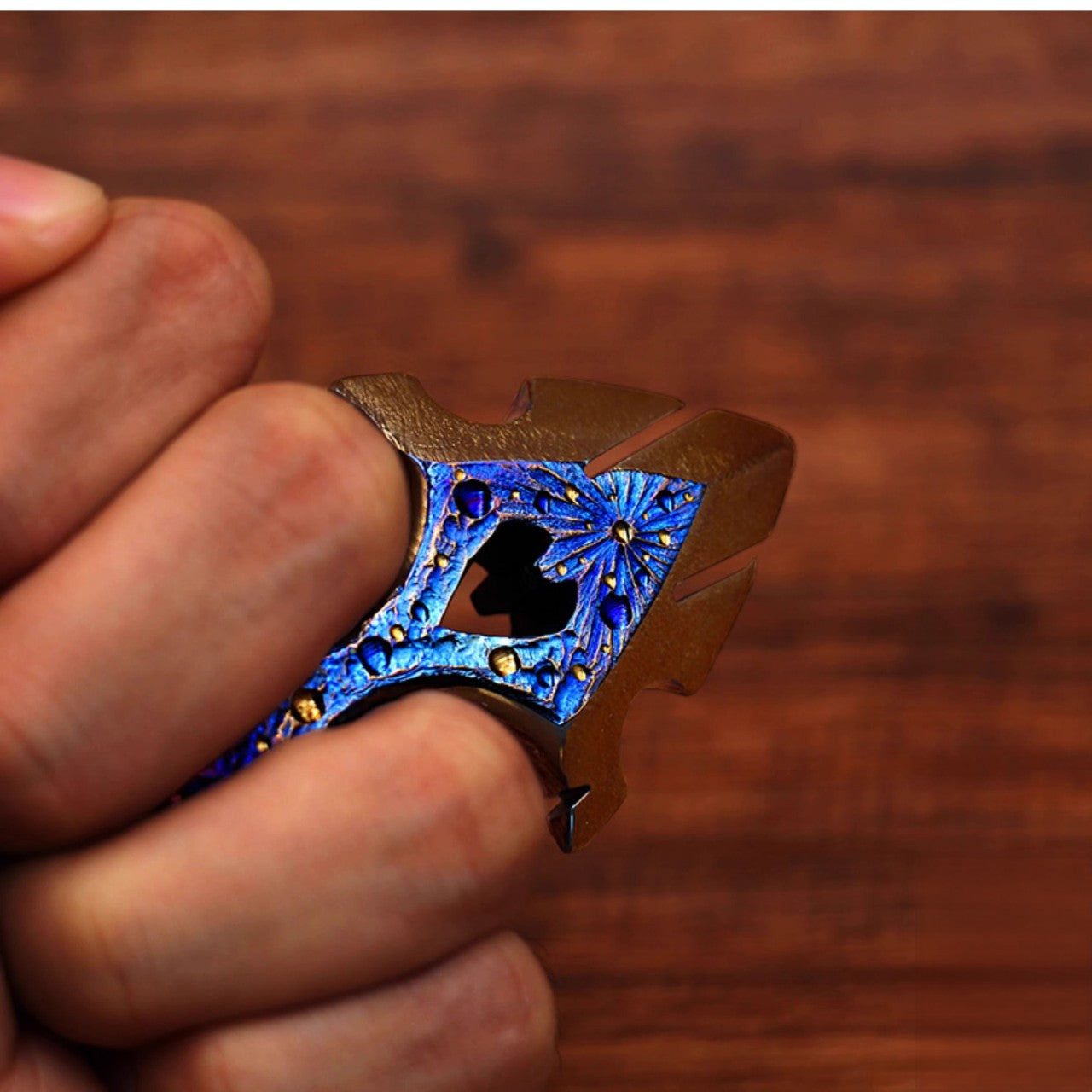 2025 New Titanium Meteorite Crater Everyday Carry Single Knuckle Duster Brass Knuckles - Tophatter Daily Deals