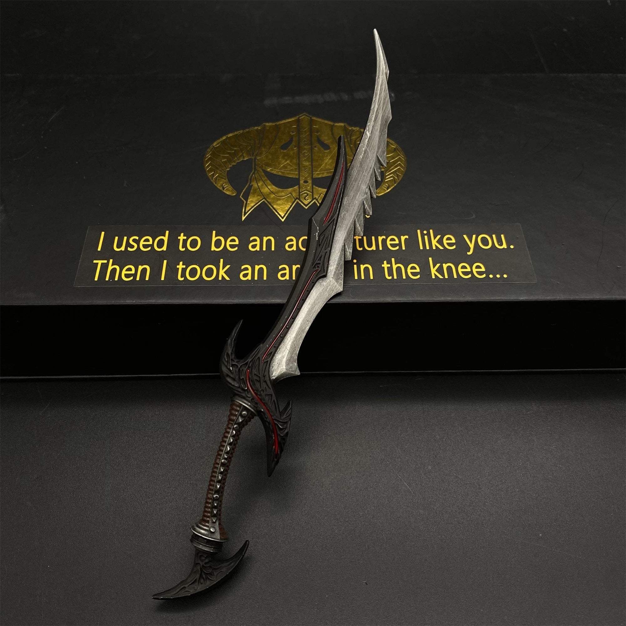 1/6 Scale Skyrim Daedric Weapon Metal Crafts For Collection - Tophatter Daily Deals