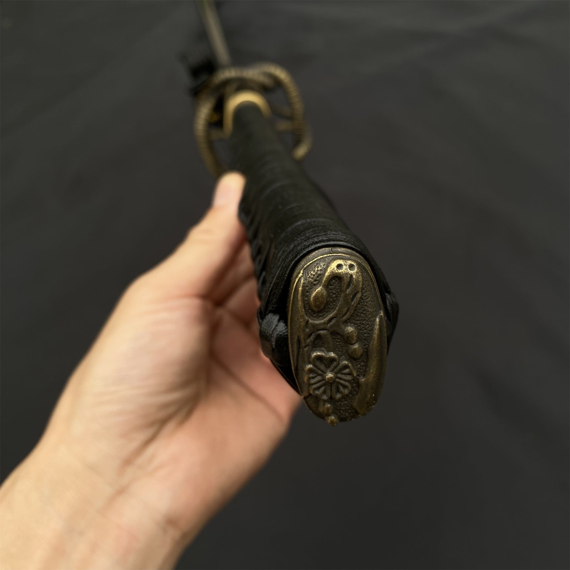 Skyrim Katana Blade Sword Akaviri Sword Manganese Steel IRL Replica - Tophatter Daily Deals