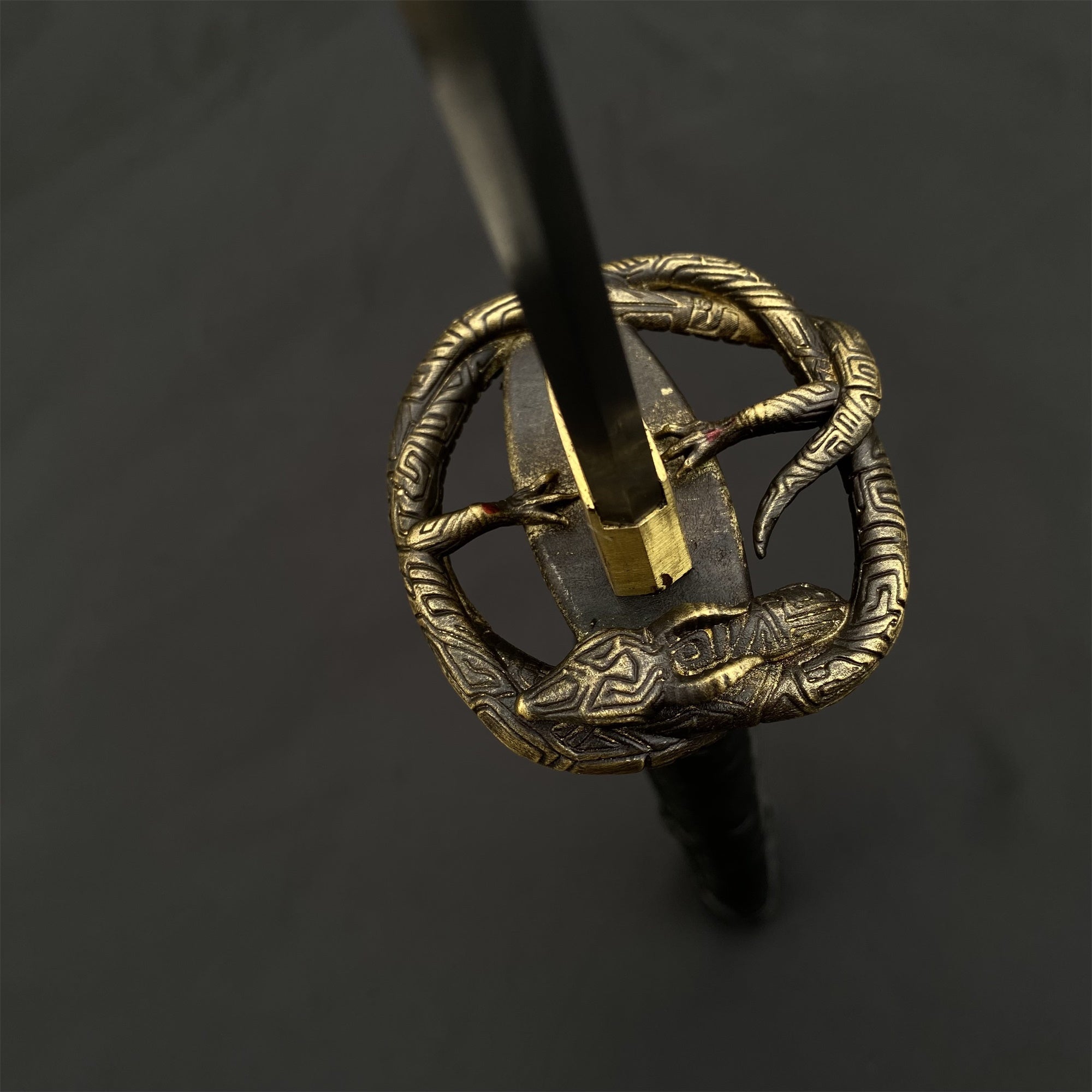 Skyrim Katana Blade Sword Akaviri Sword Manganese Steel IRL Replica - Tophatter Daily Deals