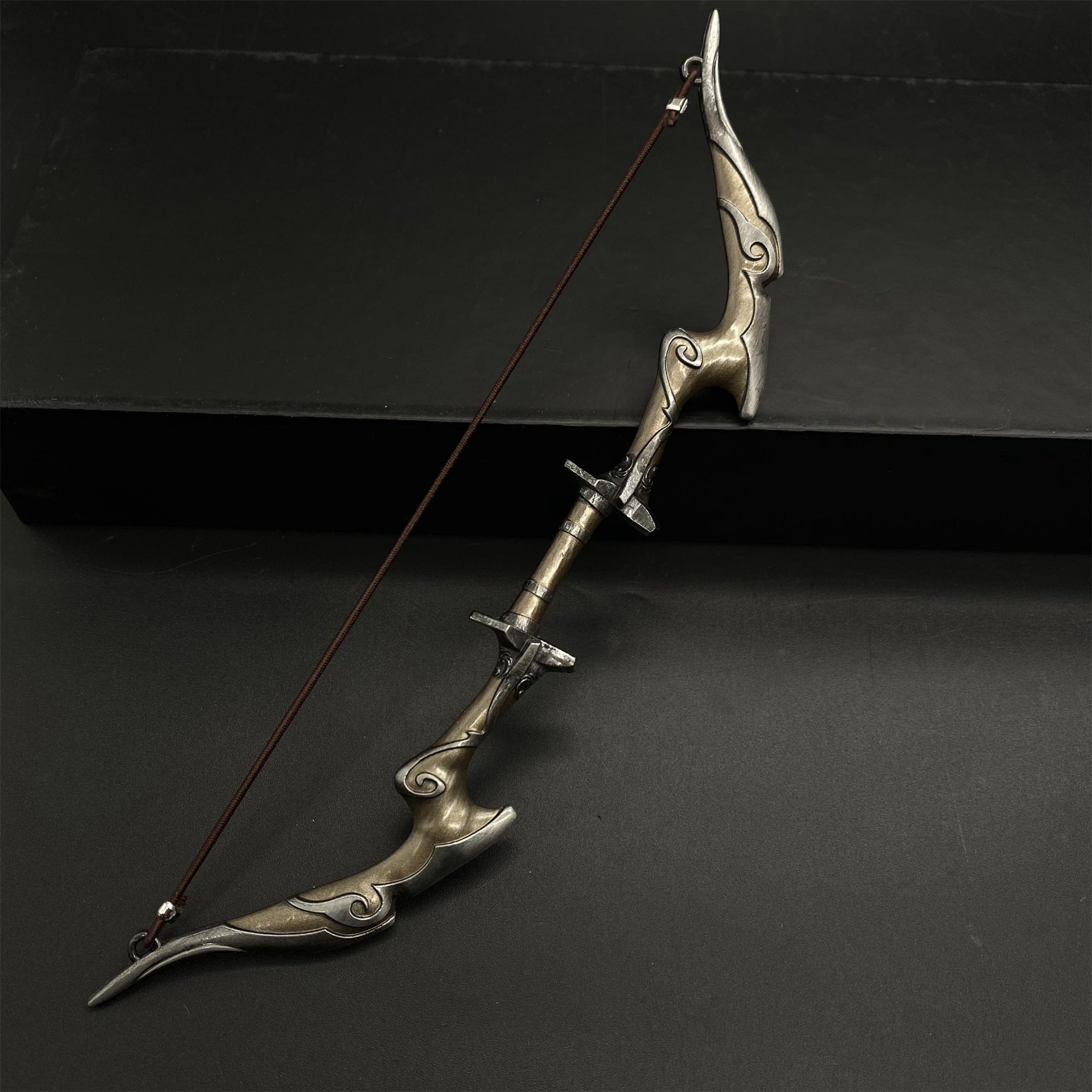 Skyrim Nightingale Bow Metal Miniature - Tophatter Daily Deals
