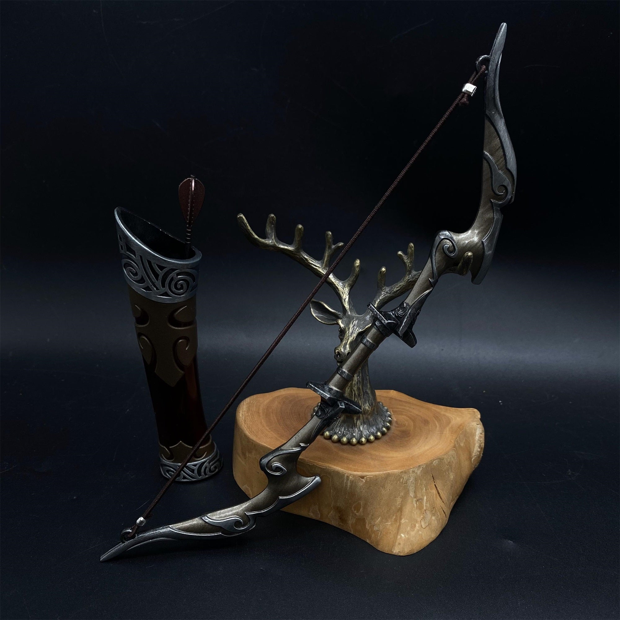 Skyrim Nightingale Bow Metal Miniature - Tophatter Daily Deals