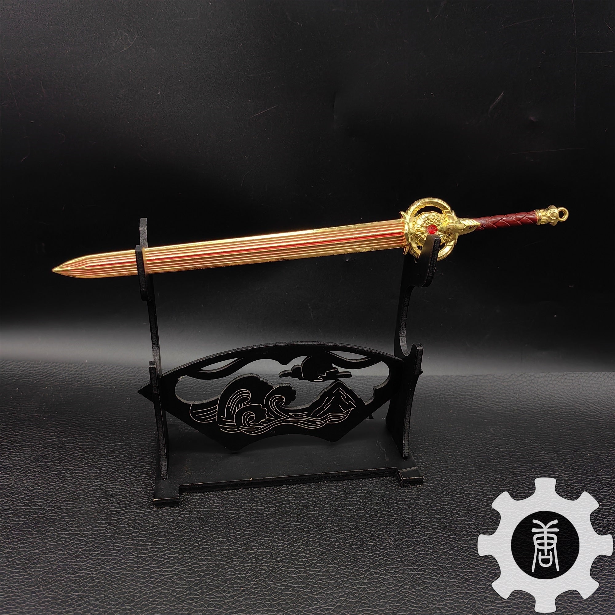 Skyrim Dragonborn Special Game Weapon Props 10 In 1 Pack Dawnbreaker & Stand - Tophatter Daily Deals