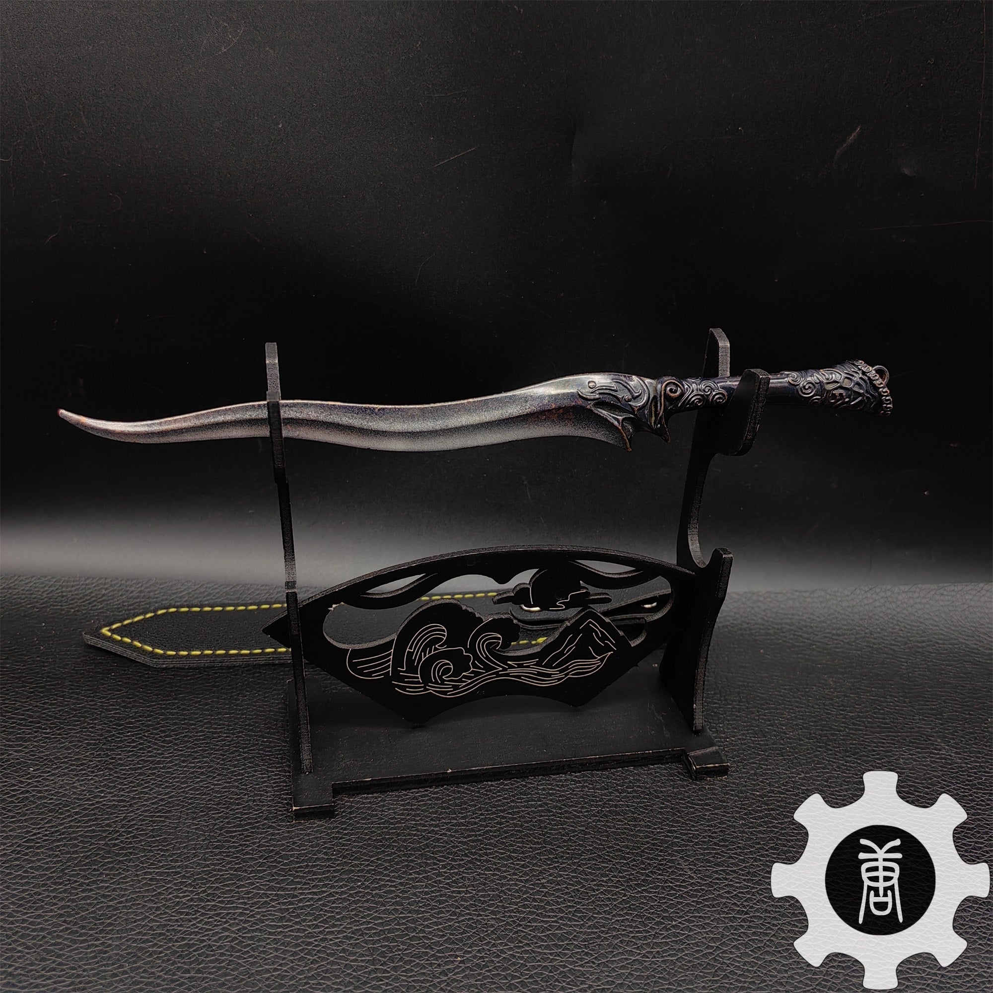 Skyrim Dragonborn Special Game Weapon Props 10 In 1 Pack Ebony Dagger & Stand - Tophatter Daily Deals