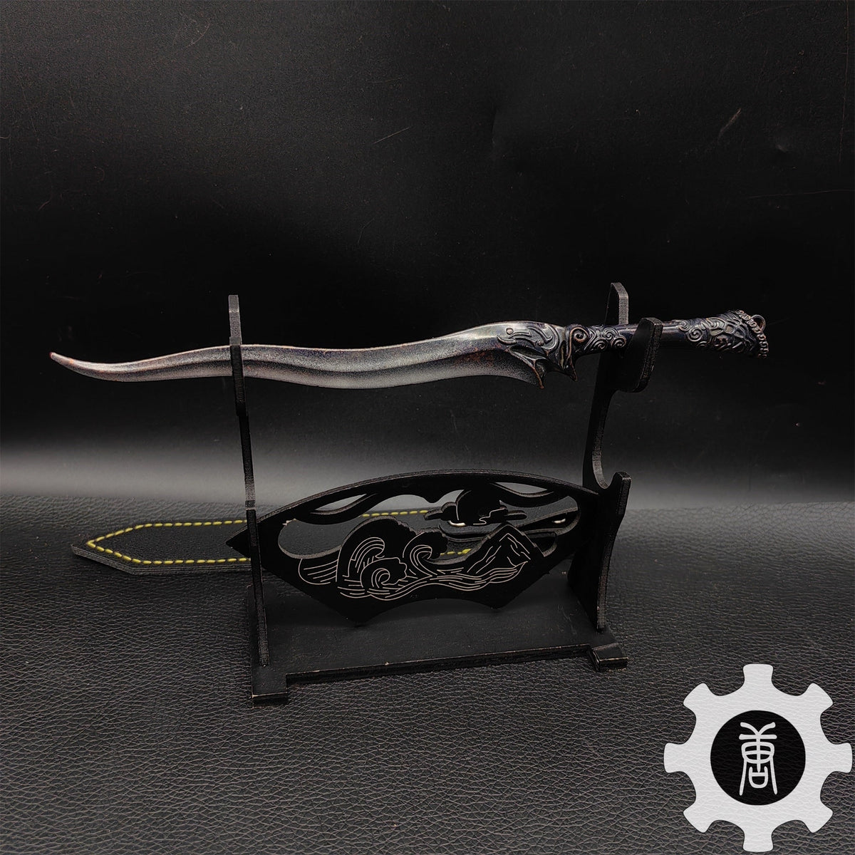 Skyrim Dragonborn Special Game Weapon Props 10 In 1 Pack Ebony Dagger & Stand - Tophatter Daily Deals
