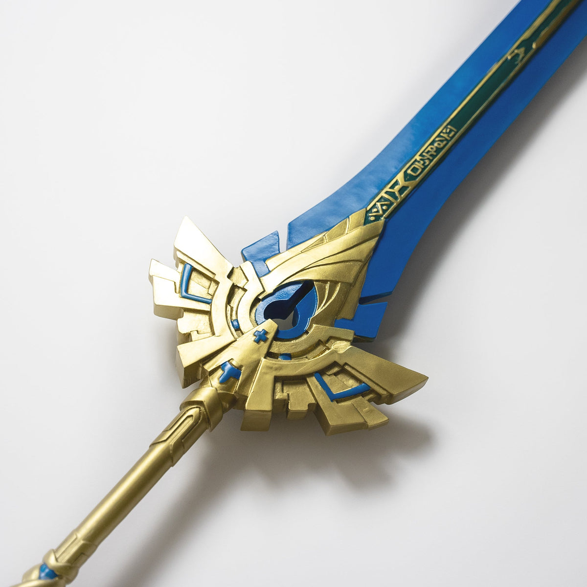 Skyward Pride Claymore Sword(Resin) Video Game Sword - Tophatter Daily Deals