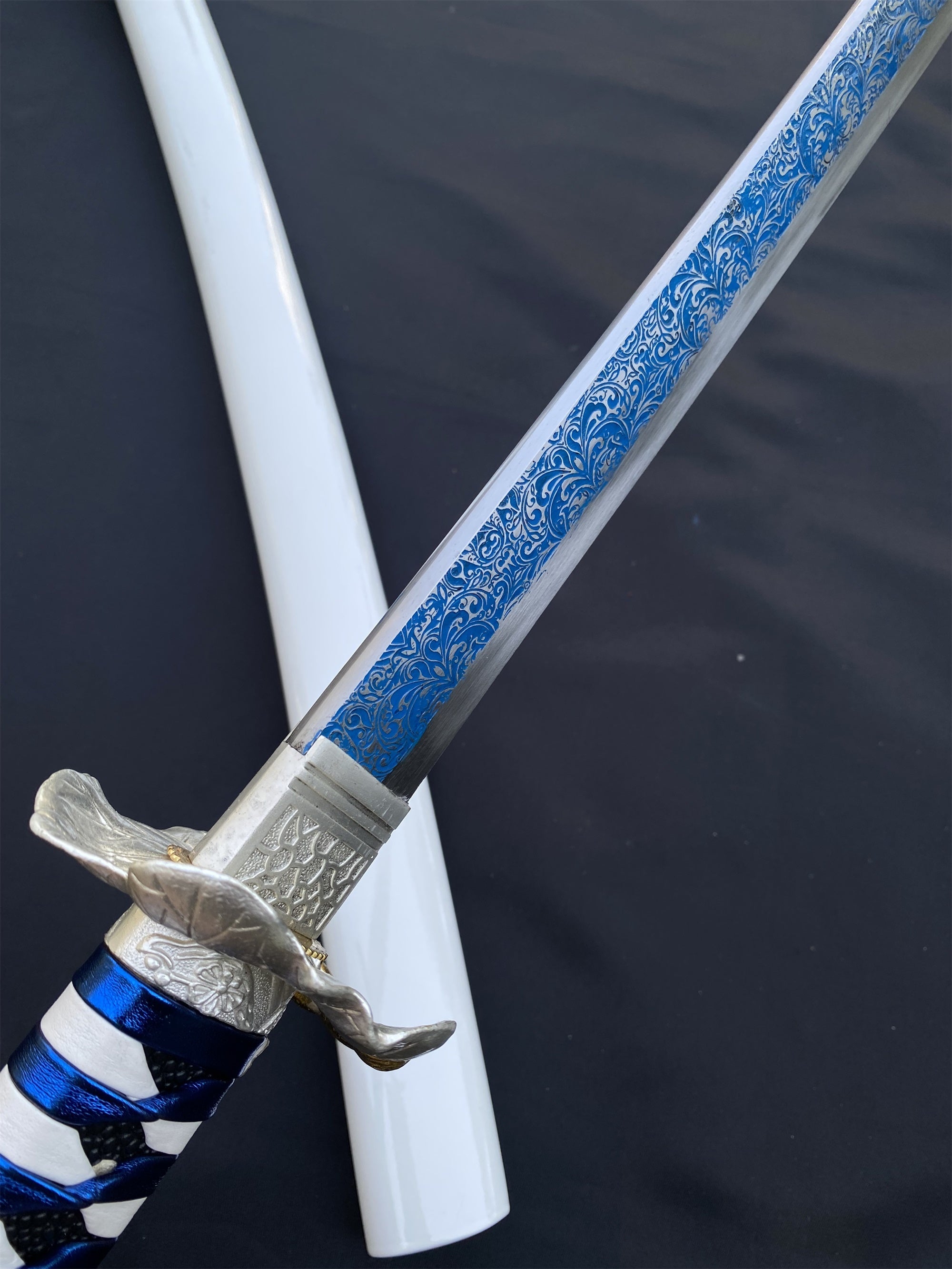 Cool Japanese Samurai Katana - Frog Tsuba - Tophatter Daily Deals