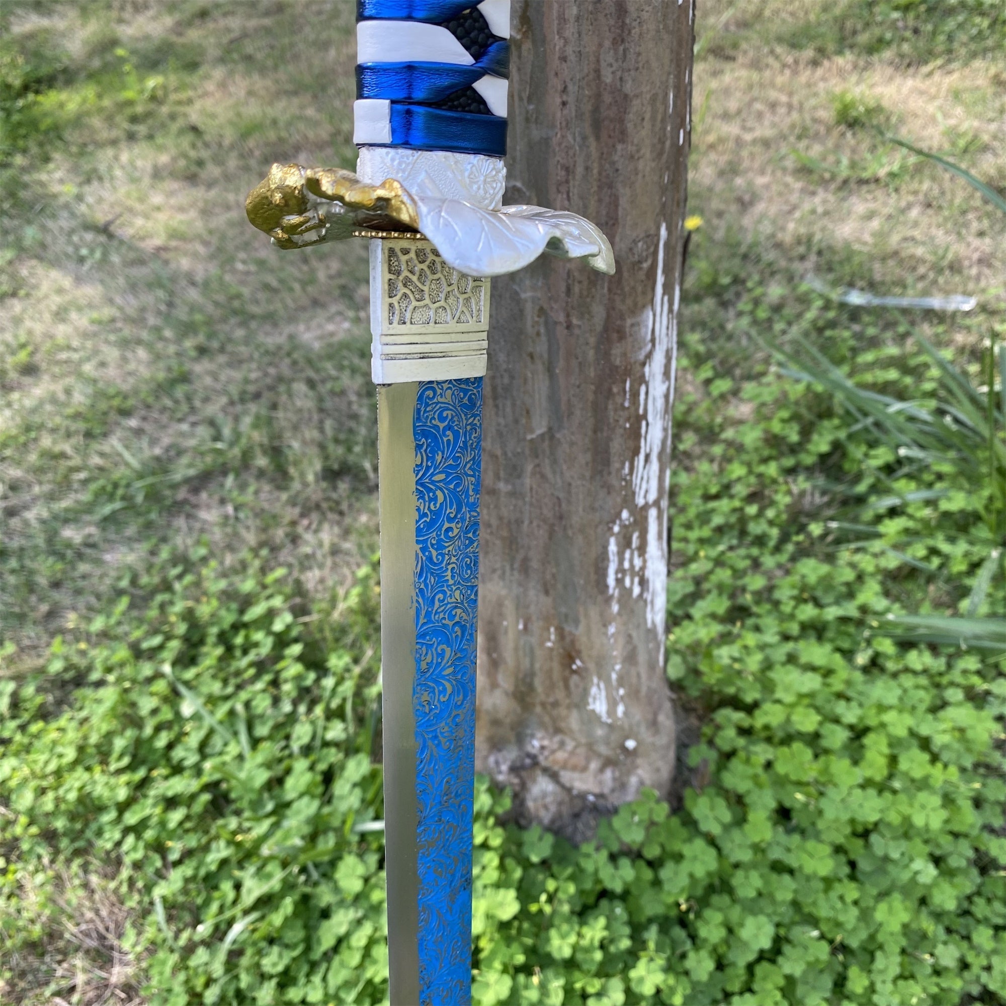 Cool Japanese Samurai Katana - Frog Tsuba - Tophatter Daily Deals