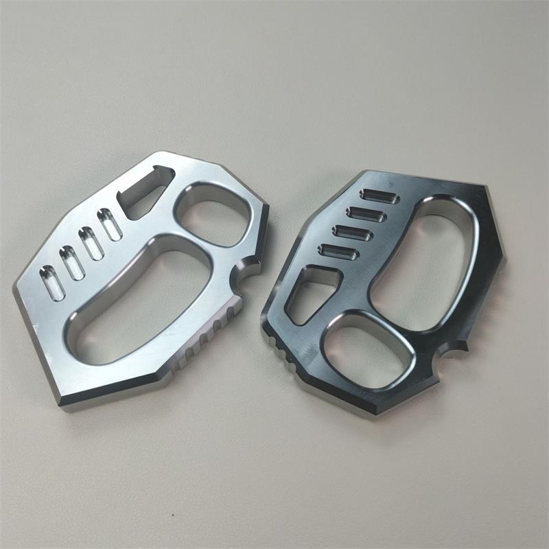 304 Precision Solid Steel Knuckle Duster - Tophatter Daily Deals