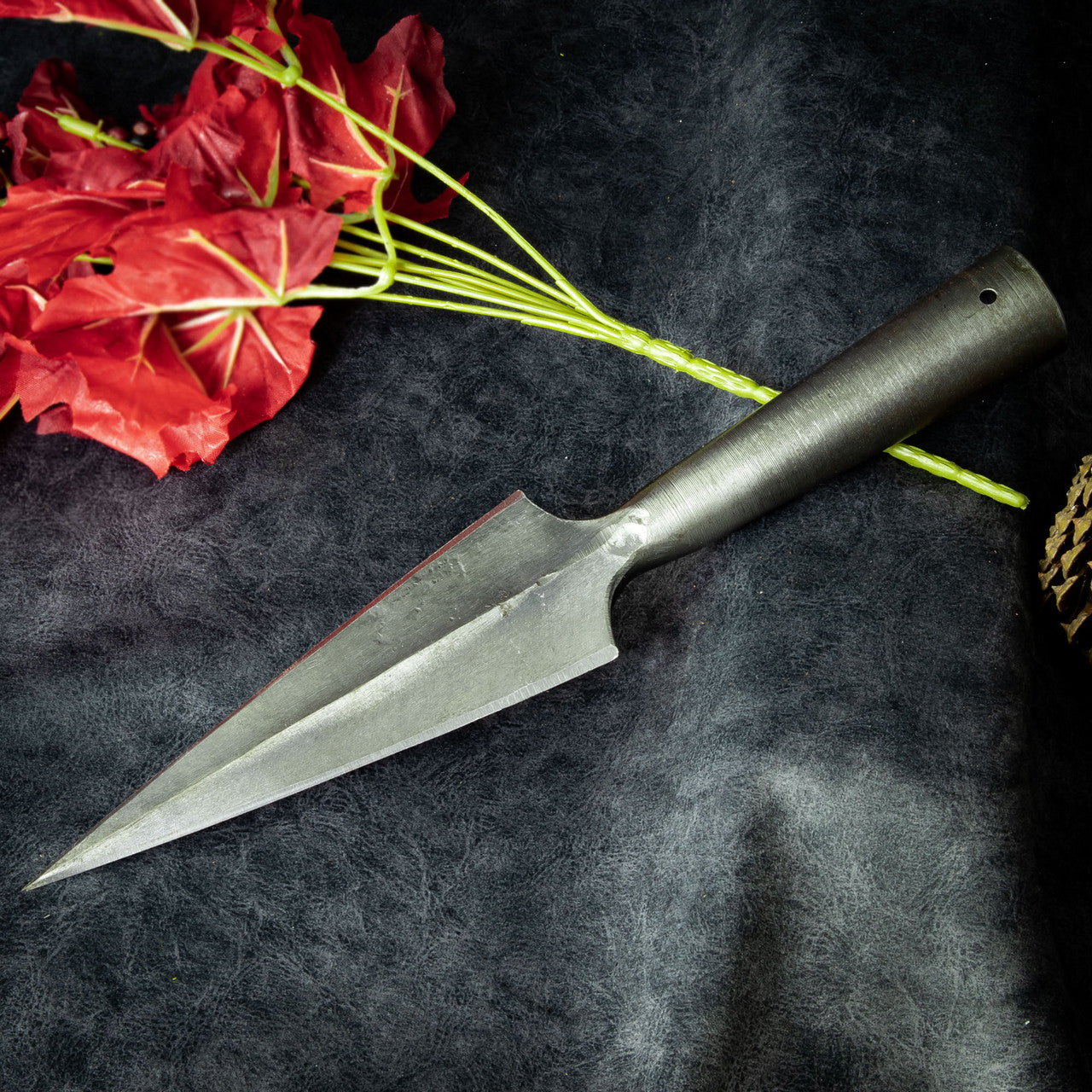 Spartan 300 Spear Head Hand-Forged from High Carbon Steel Knives - Tophatter Daily Deals