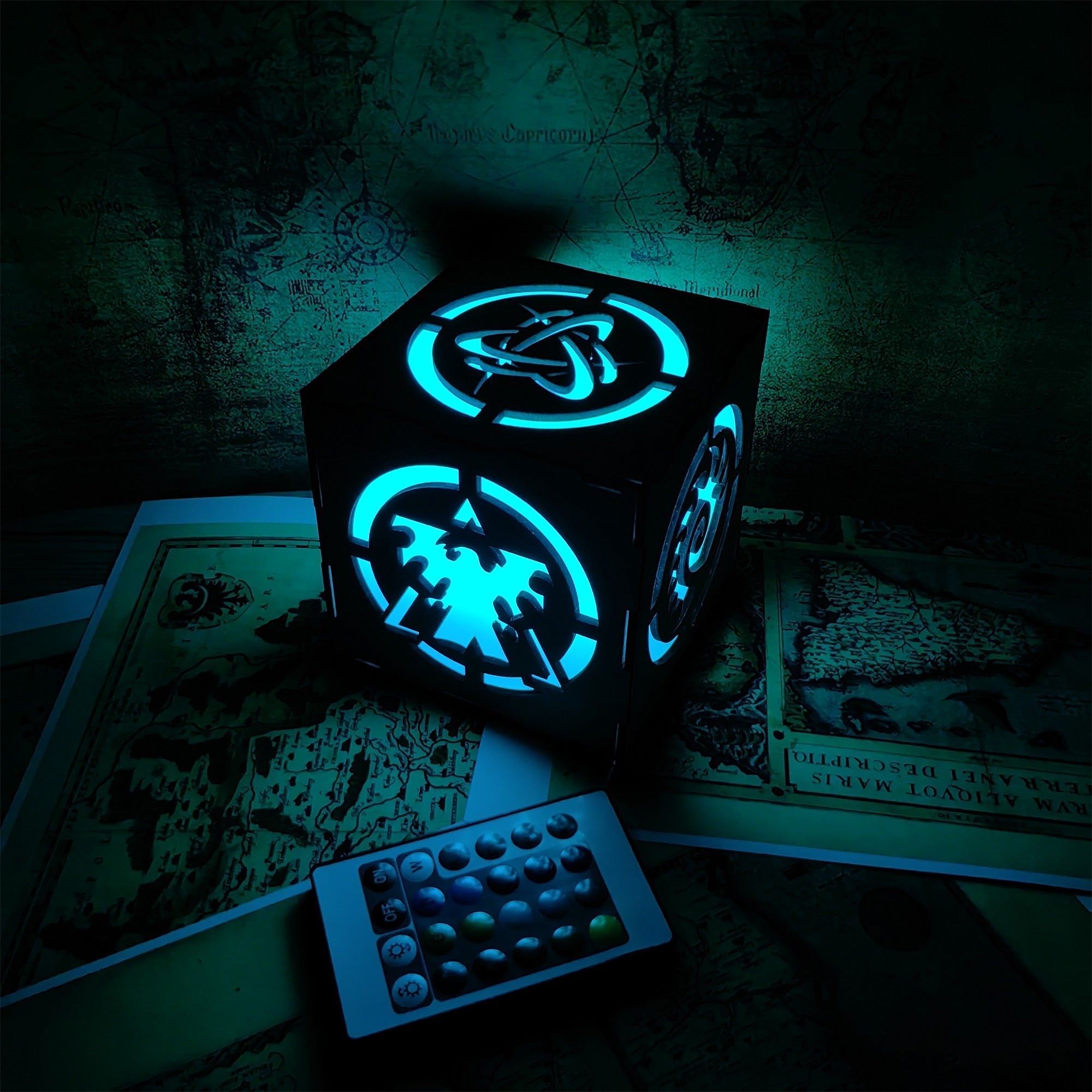 Hybrid Protoss Inspired Wood Cube Light Desk Decor - Tophatter Daily Deals