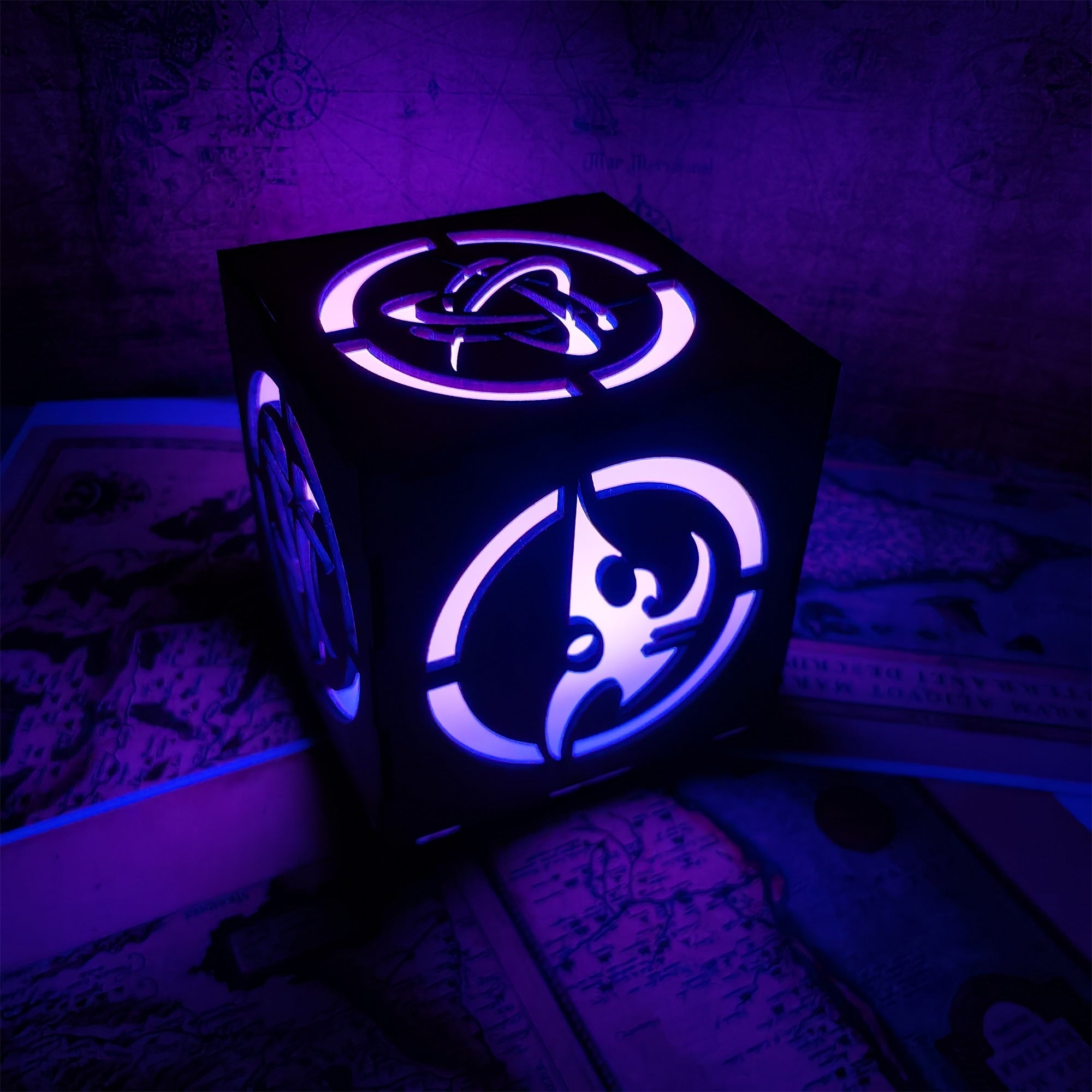 Hybrid Protoss Inspired Wood Cube Light Desk Decor - Tophatter Daily Deals