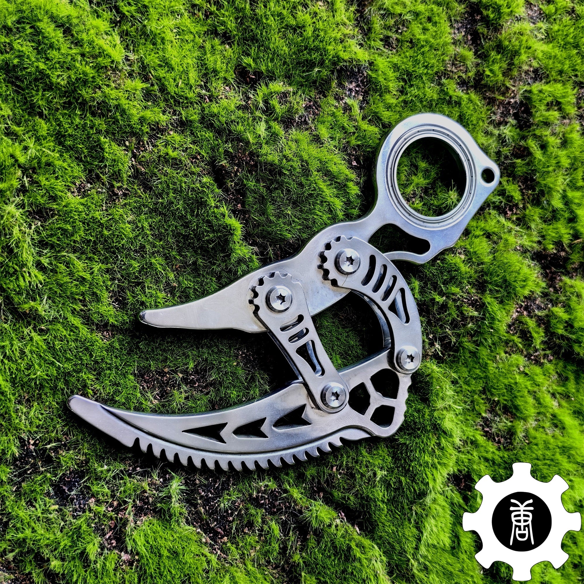 High-End Steel Karambit Knife Blunt Blade Karambit Trainer - Tophatter Daily Deals