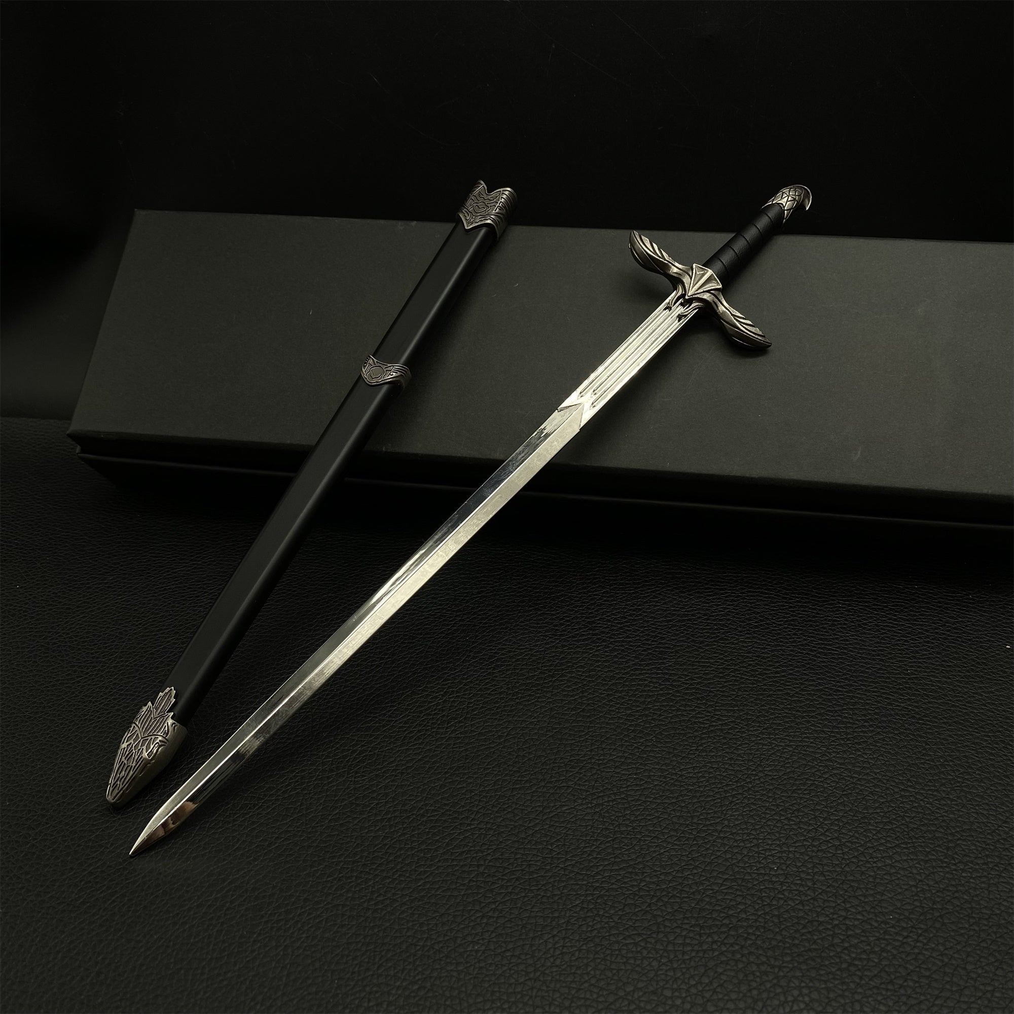 Sword of Altaïr Metal Miniature 30CM/11.8