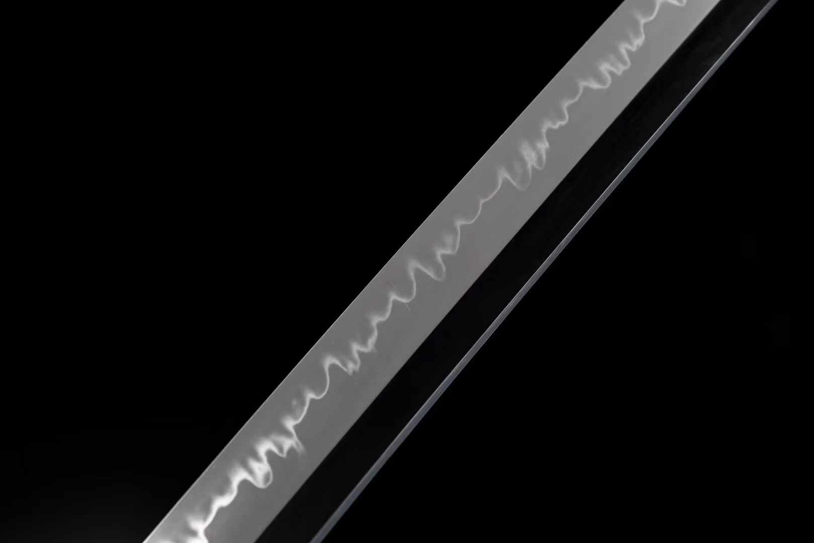 T10 Wave Katana with Mirror-Polished Finish - Tophatter Daily Deals