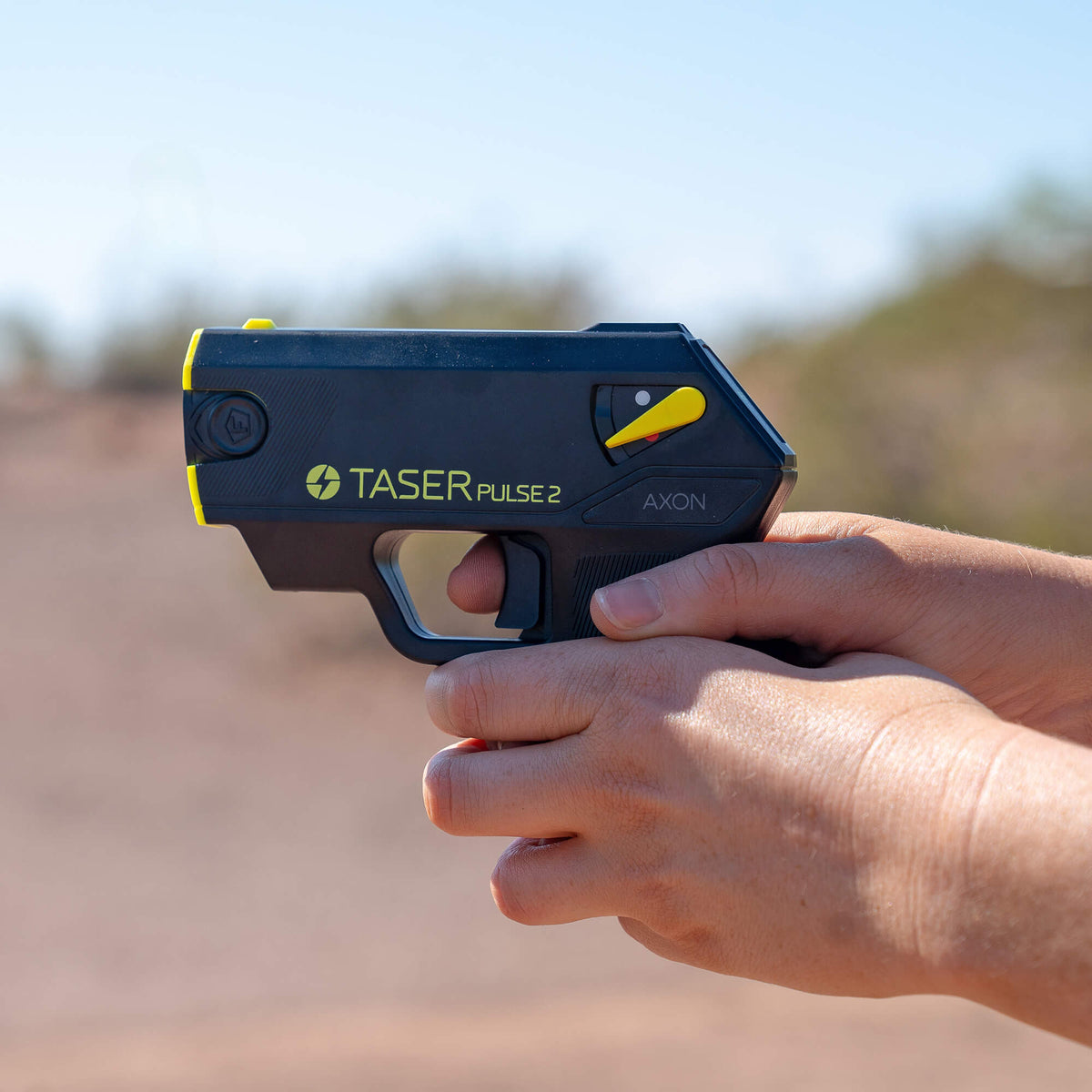 TASER Pulse 2 TASER Gun - Tophatter Daily Deals