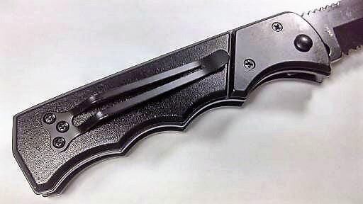 Black Tactical Diamond Grip Automatic Knife Serrated w/ Saftey Lock Knife-Auto - Tophatter Daily Deals