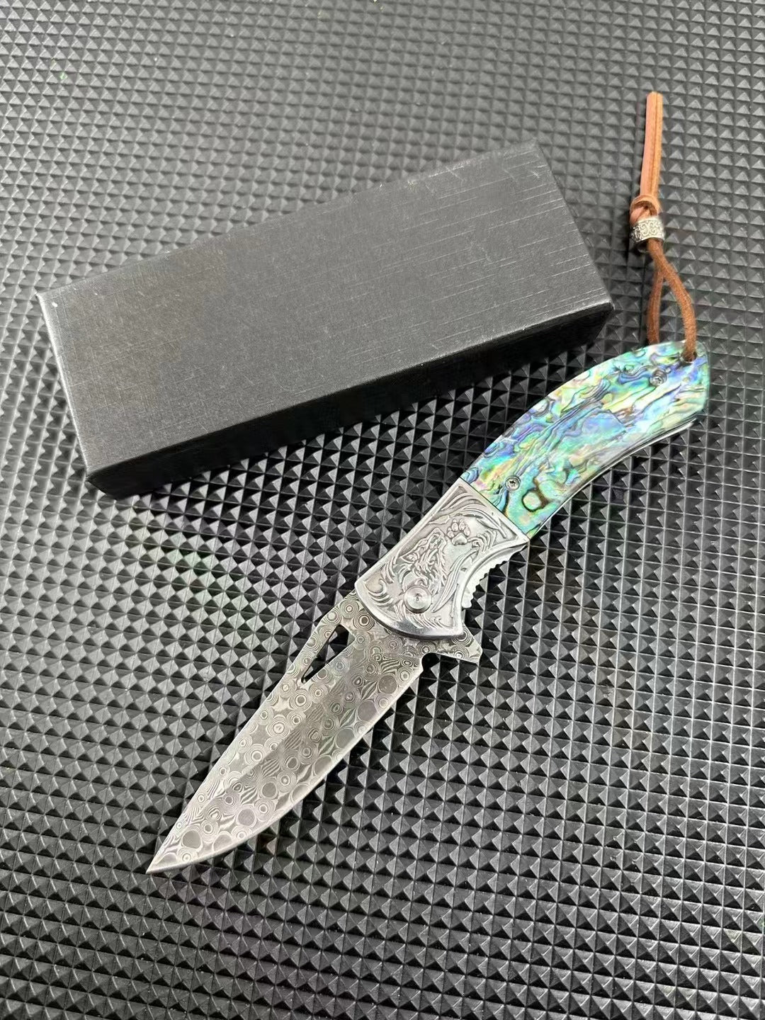 Tempest Damascus Blade - Tophatter Daily Deals