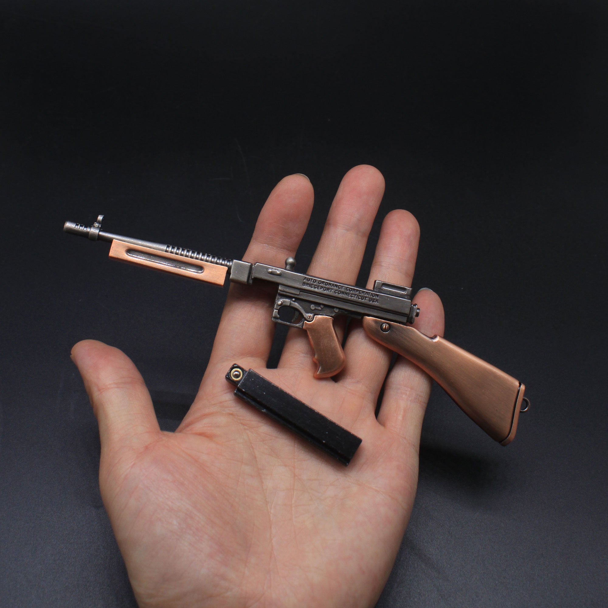 Thompson Submachine Miniature Metal SMG Gun 16.5CM/6.5" - Tophatter Daily Deals