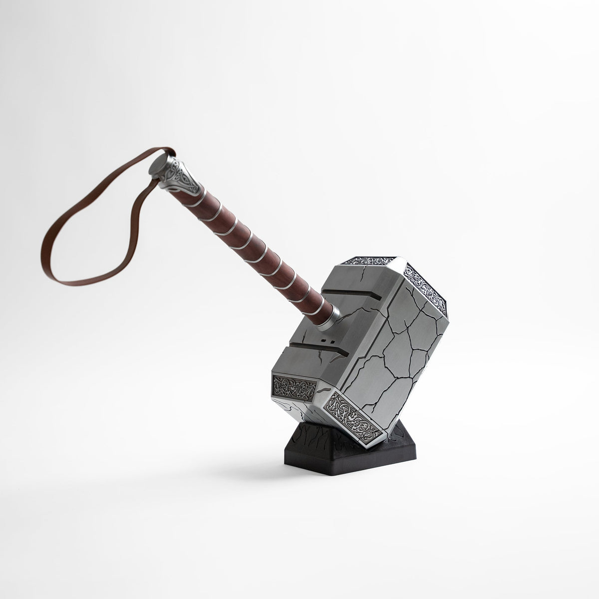 Thor's reconstituted "Mjolnir" Hammer (LED) Movie/TV show weapons - Tophatter Daily Deals