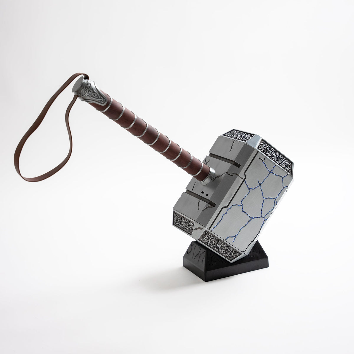 Thor's reconstituted "Mjolnir" Hammer (LED) Movie/TV show weapons - Tophatter Daily Deals