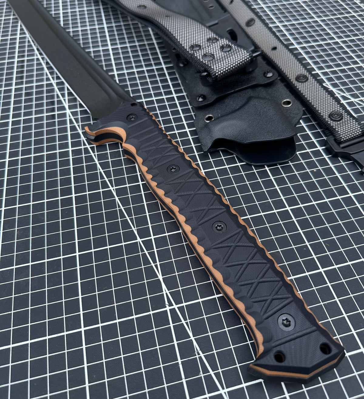 Three Point Harness Tactical Wakizashi - Tophatter Daily Deals