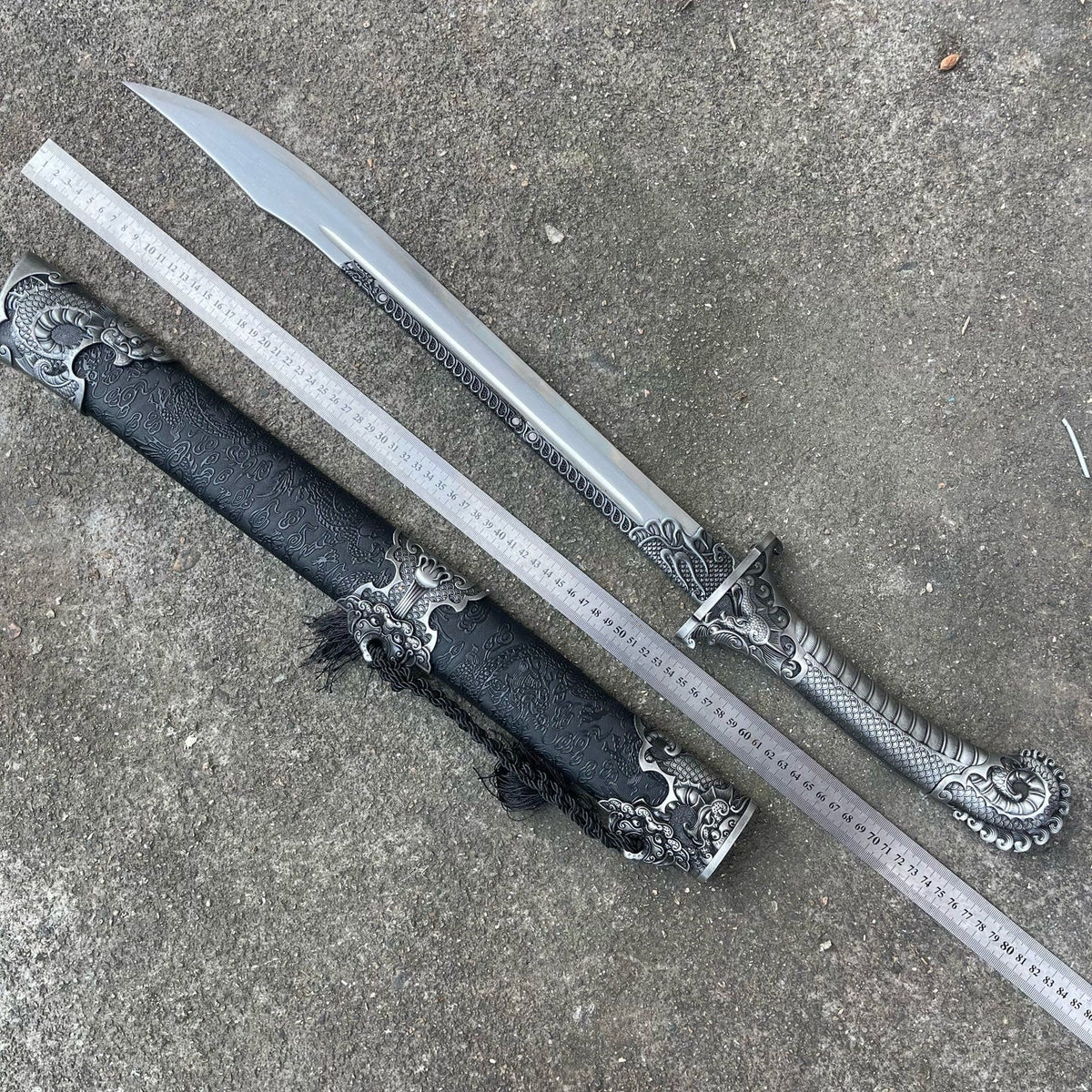 Tiger Tamer Dragon Slayer Saber - Tophatter Daily Deals