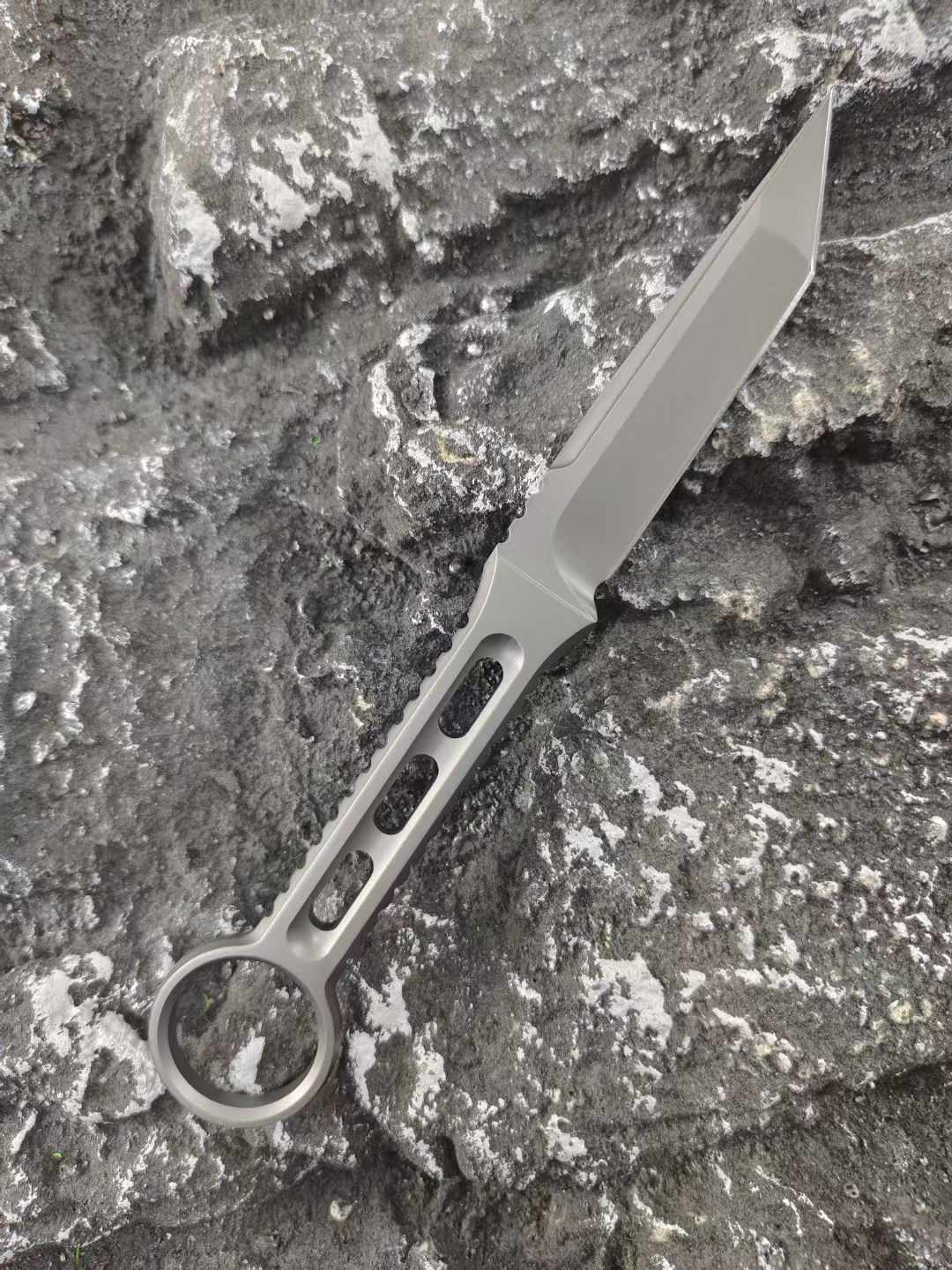 Titanium Alloy T-Ray Dagger - Tophatter Daily Deals