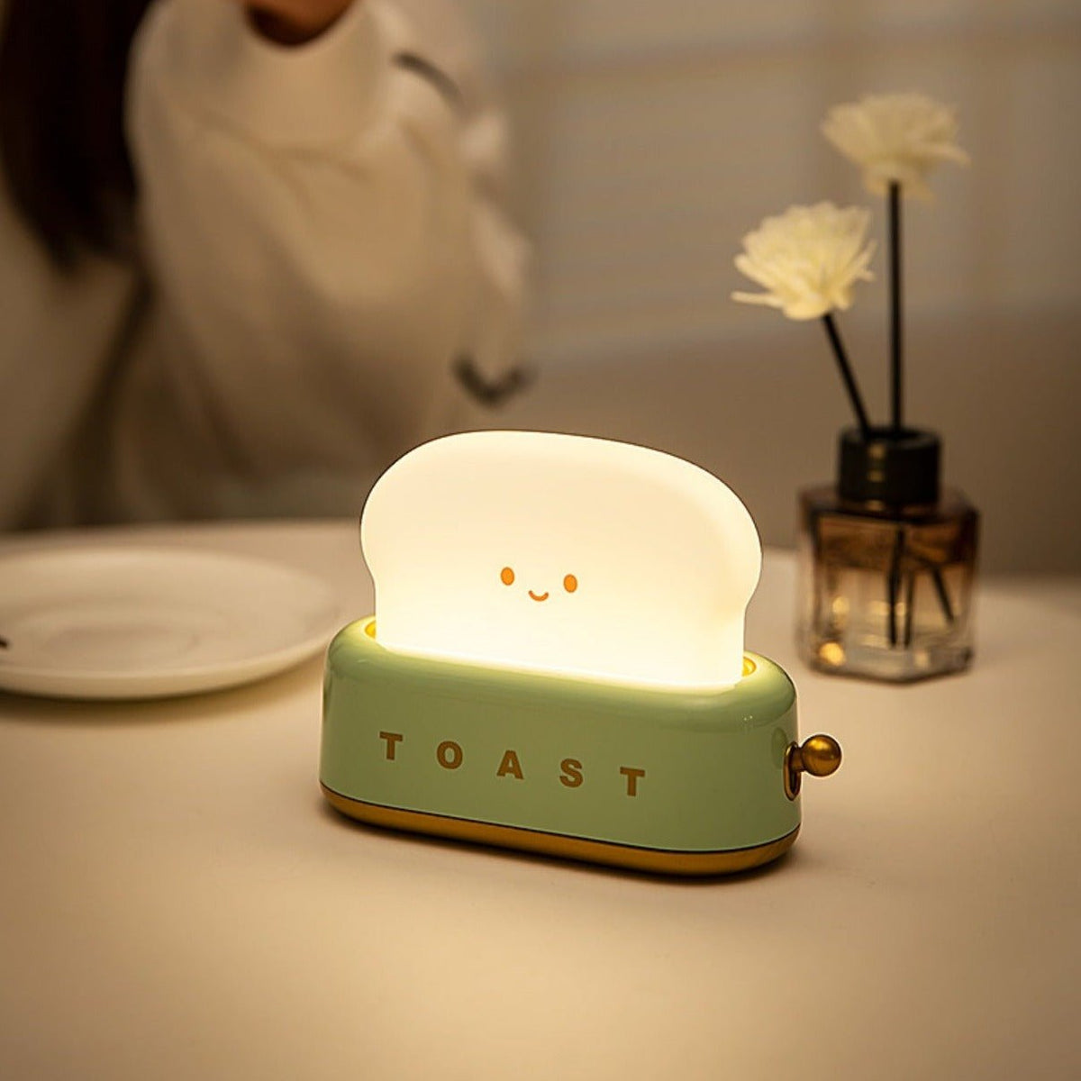 Toast Night Light Lighting - Tophatter Daily Deals