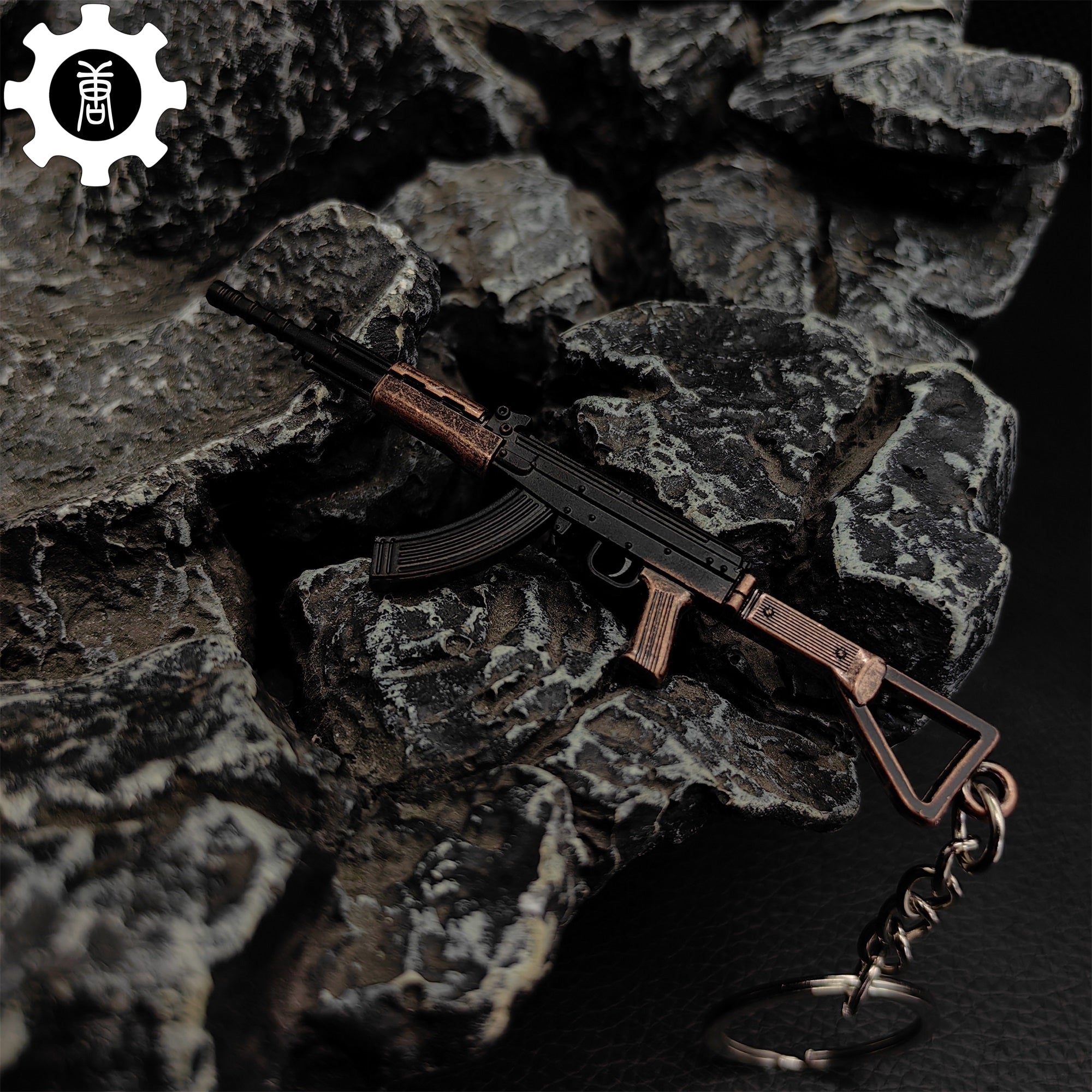 21 in 1 World Famous Assault Rifle Gun Keychain Metal Pendant For Military Hobby - Tophatter Daily Deals