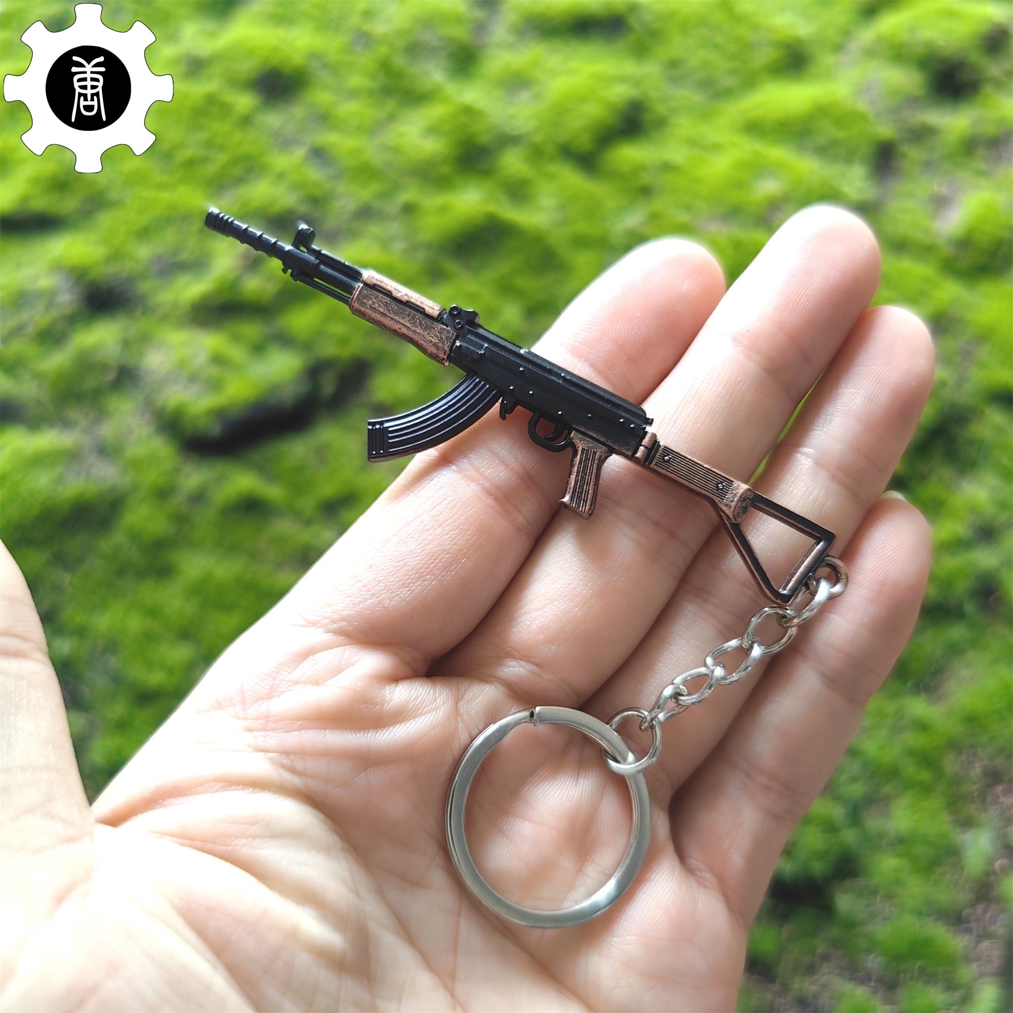 21 in 1 World Famous Assault Rifle Gun Keychain Metal Pendant For Military Hobby Type 81-1 - Tophatter Daily Deals