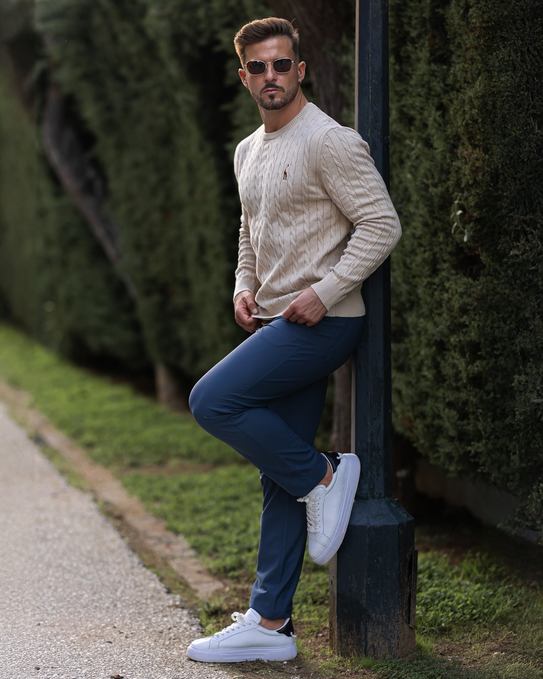 Soft Timeless Men's Cable Knit Sweater - Crewneck, Cotton - Tophatter Daily Deals