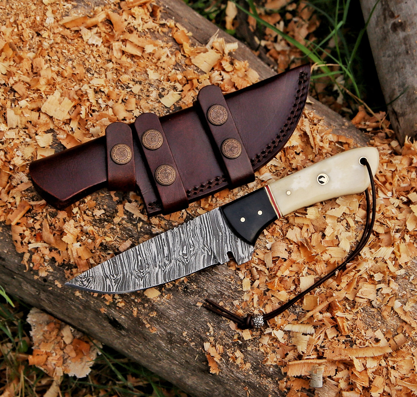 9.5" Custom Handmade Damascus Steel Hunting Skinning Knife - TOPHATTER'S ARMORY DEALS Collectible Weapons - Tophatter Daily Deals