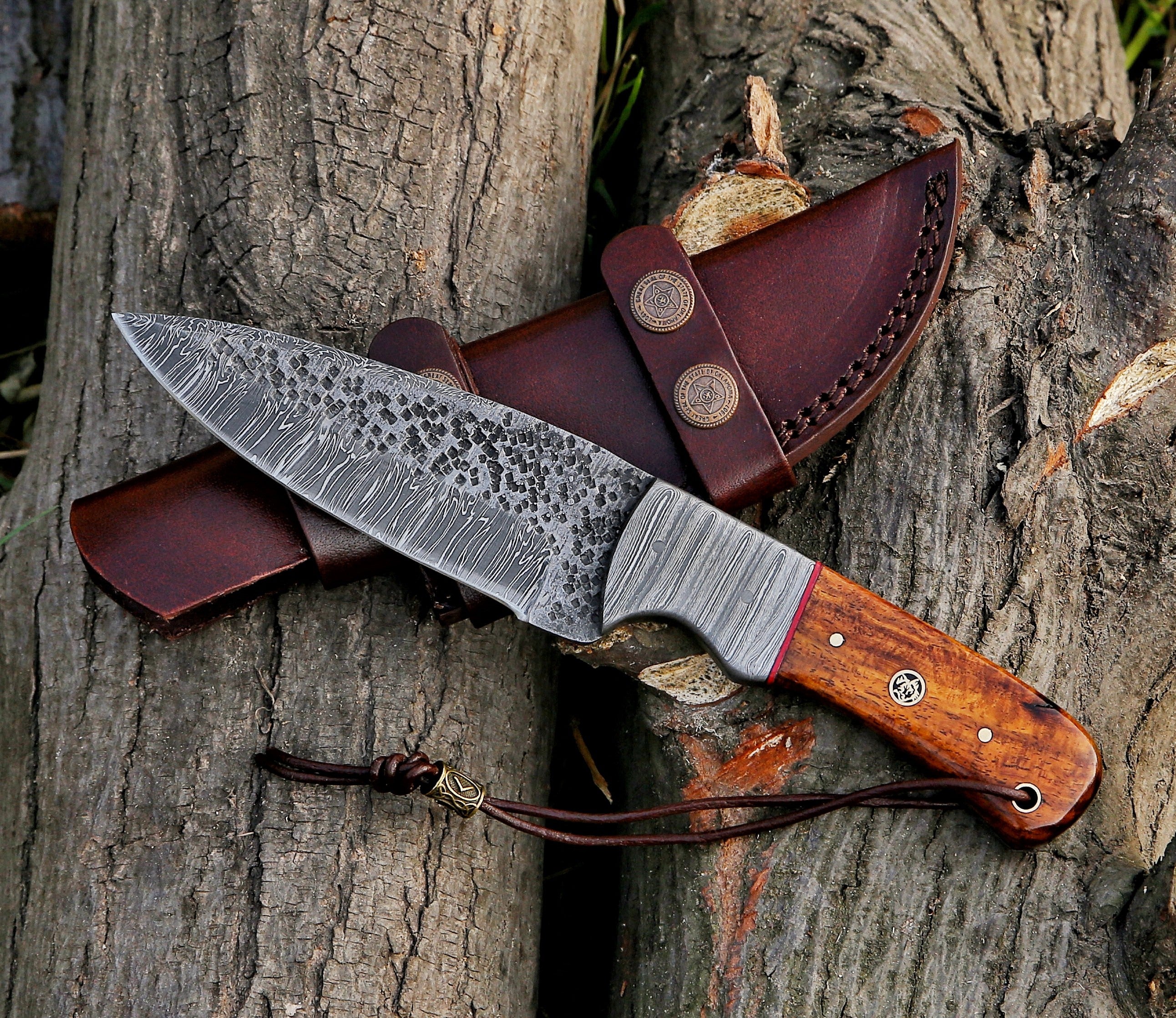 10" Custom Handmade Hammered Damascus Steel Hunting Skinning Knife - TOPHATTER'S ARMORY DEALS Collectible Weapons - Tophatter Daily Deals