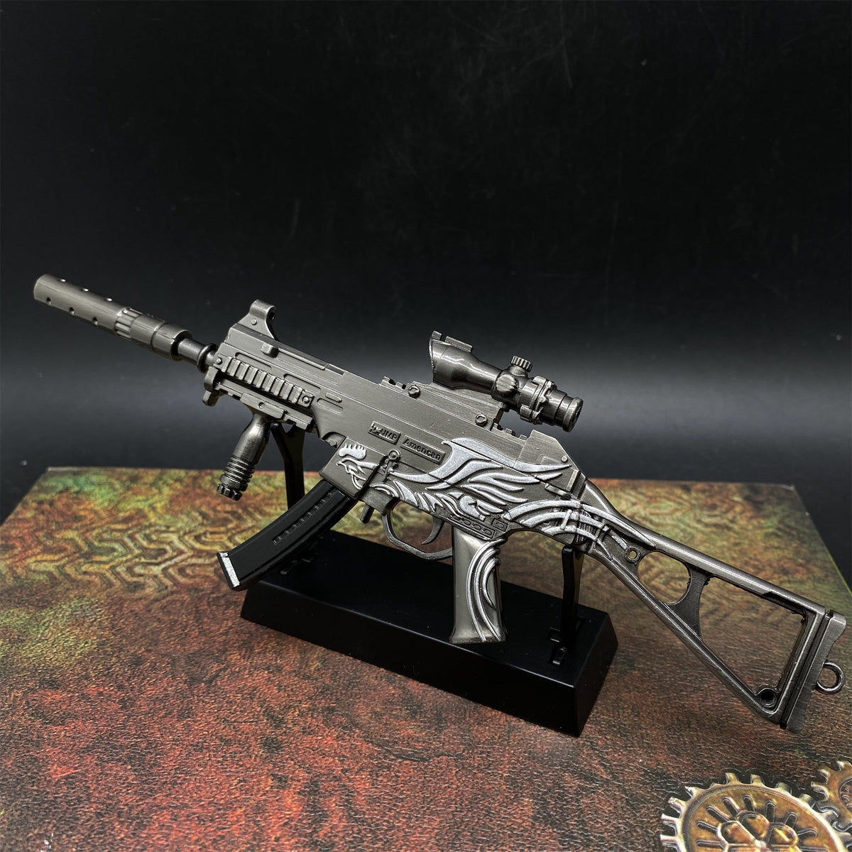 UMP.45 Submachine Mental Miniature Gun 14CM/5.5" Wih Metal Stand - Tophatter Daily Deals