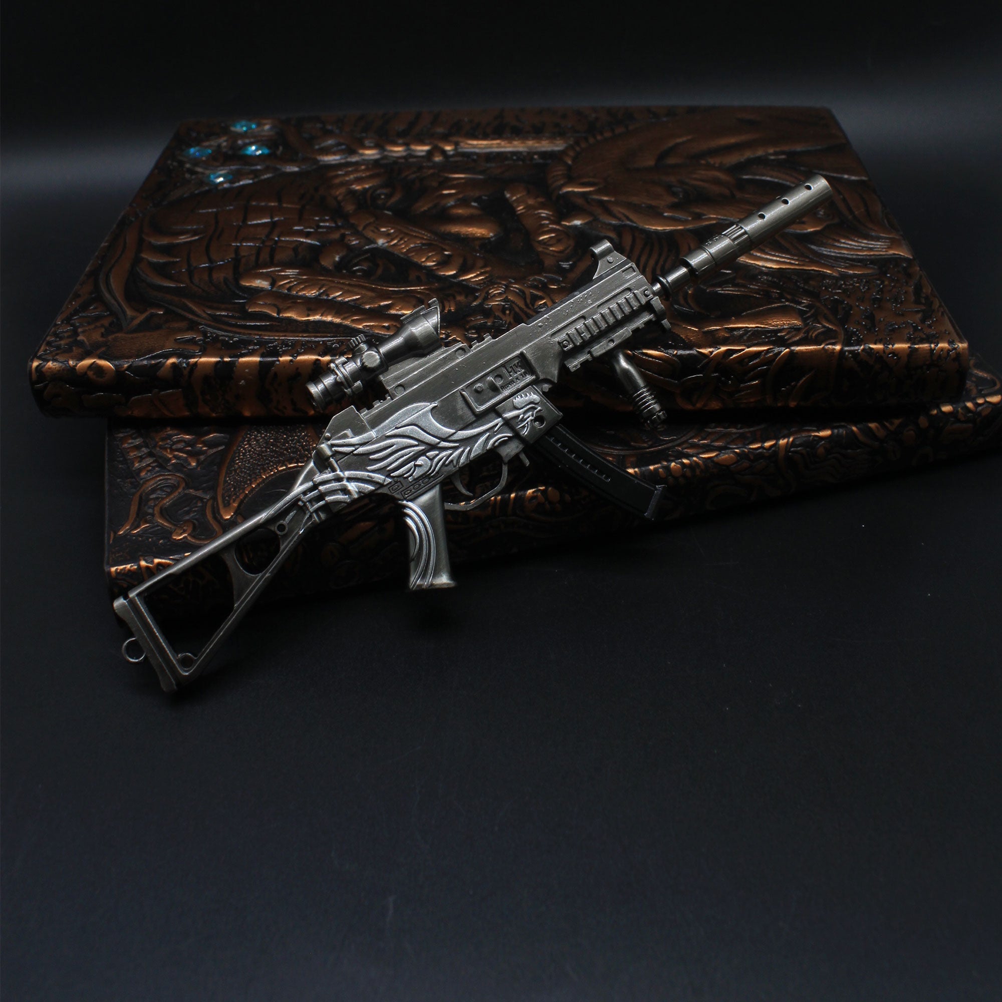 UMP.45 Submachine Mental Miniature Gun 14CM/5.5" - Tophatter Daily Deals