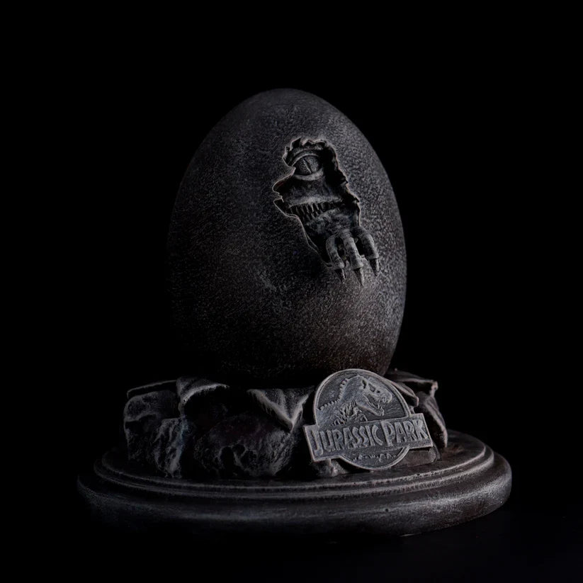Jurassic Park - Velociraptor Egg Statue & Cane Replica Set