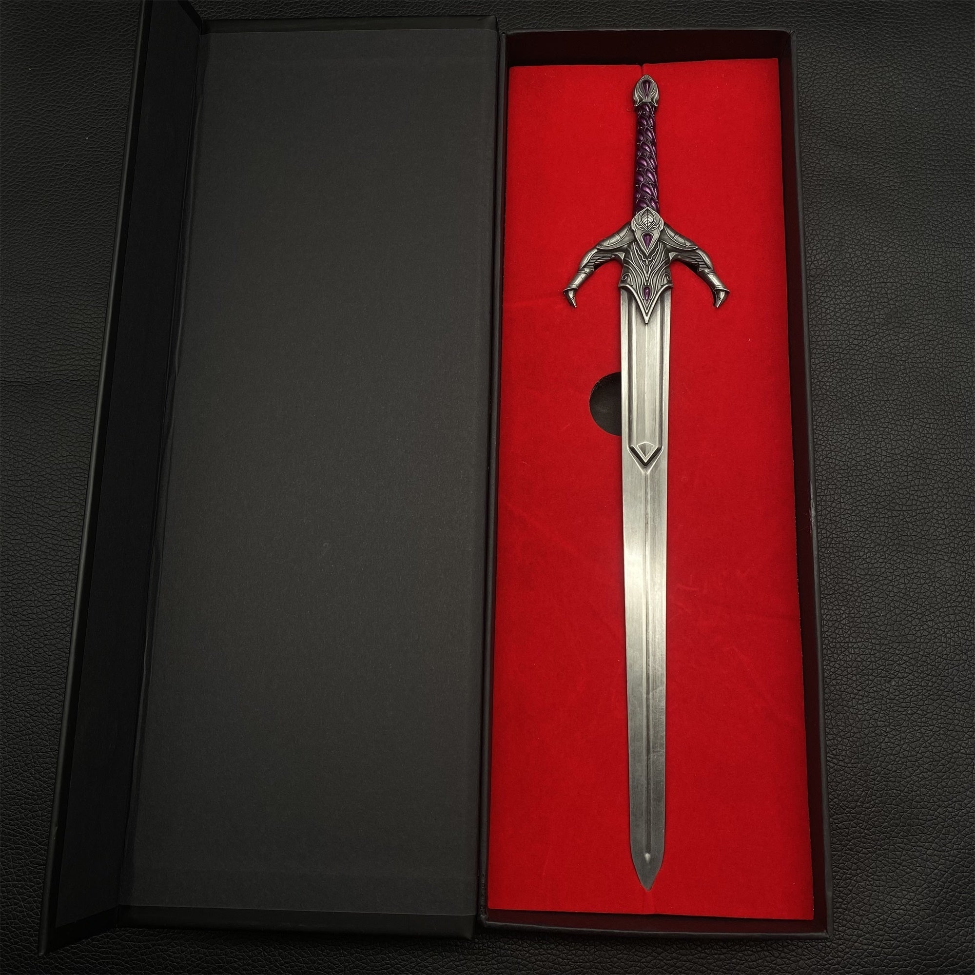 Umbra Sword Oblivion Metal Replica 1/3 Scale - Tophatter Daily Deals
