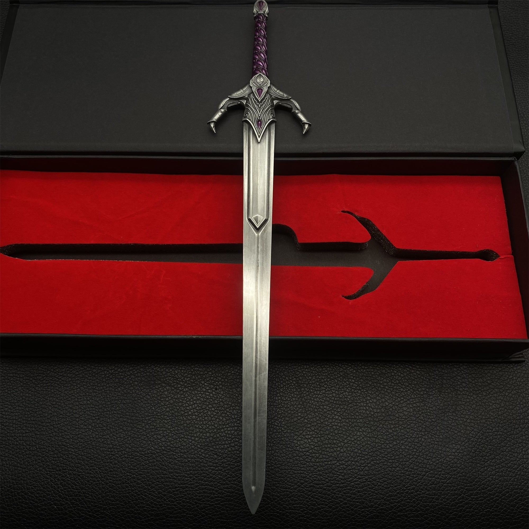 Umbra Sword Oblivion Metal Replica 1/3 Scale - Tophatter Daily Deals
