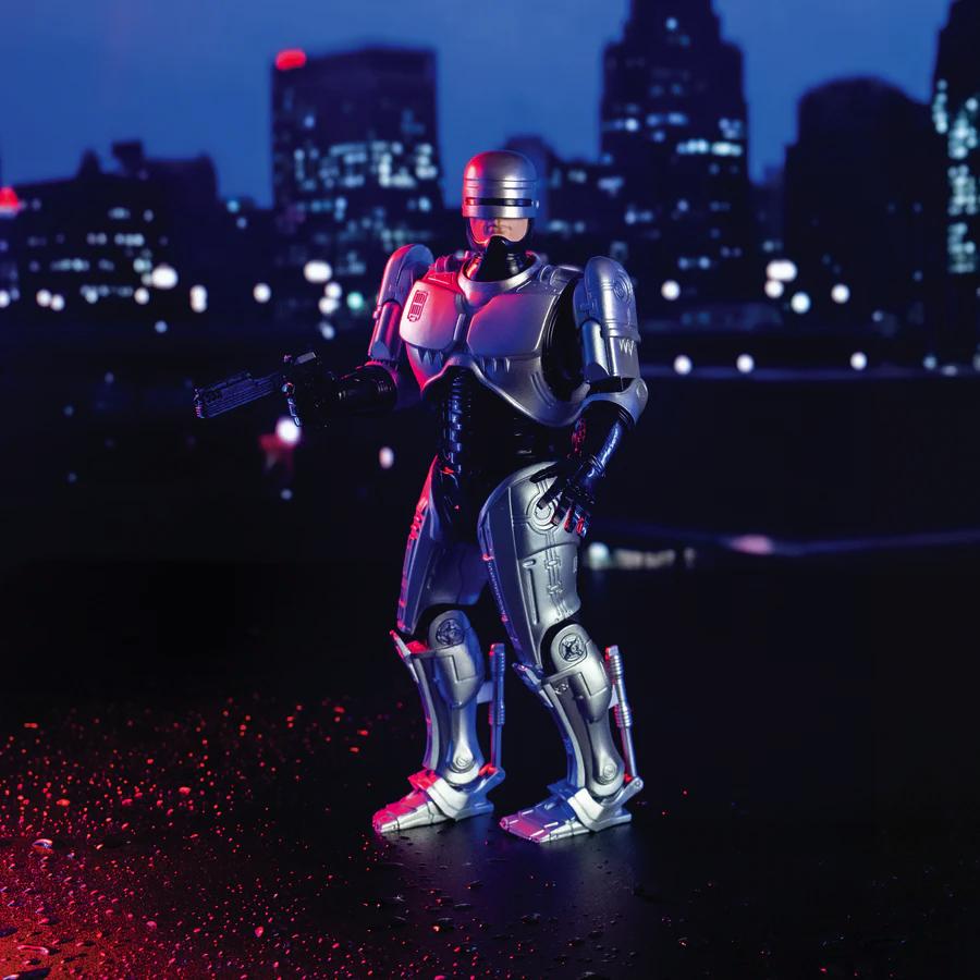 RoboCop – Official Action Figure Action Figure - Tophatter Daily Deals