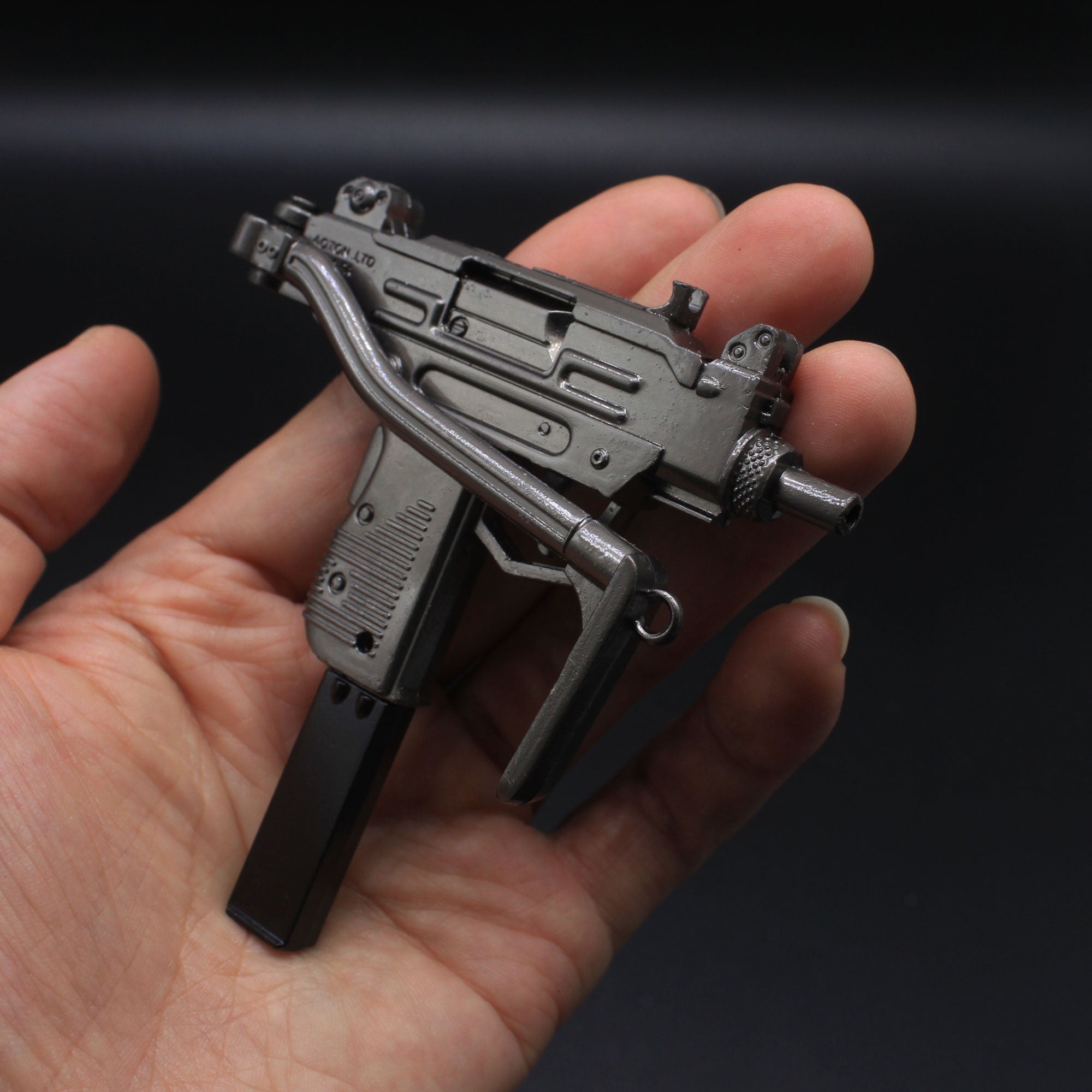 Uzi Submachine Miniature Gun 8CM/3.1
