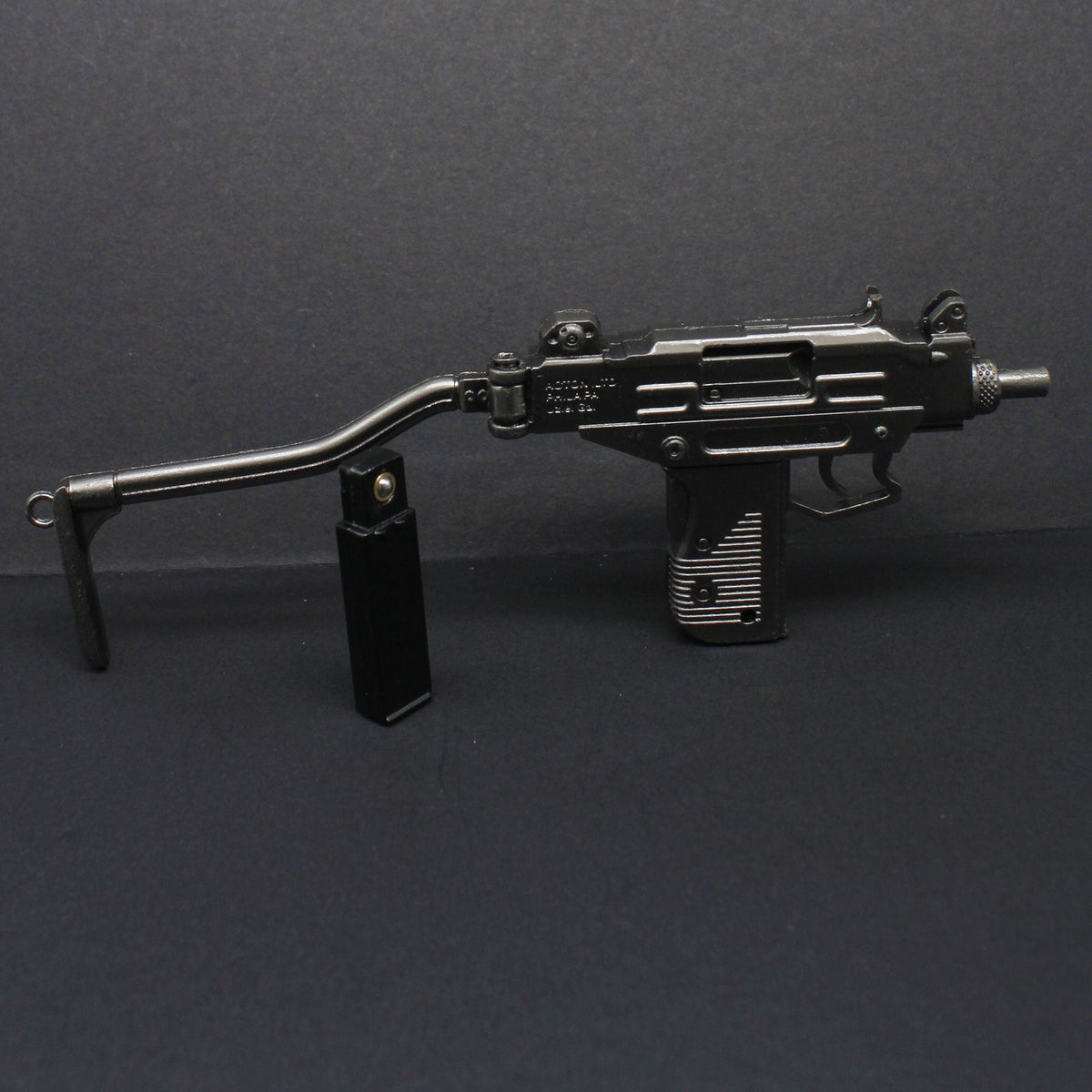 Uzi Submachine Miniature Gun 8CM/3.1" - Tophatter Daily Deals