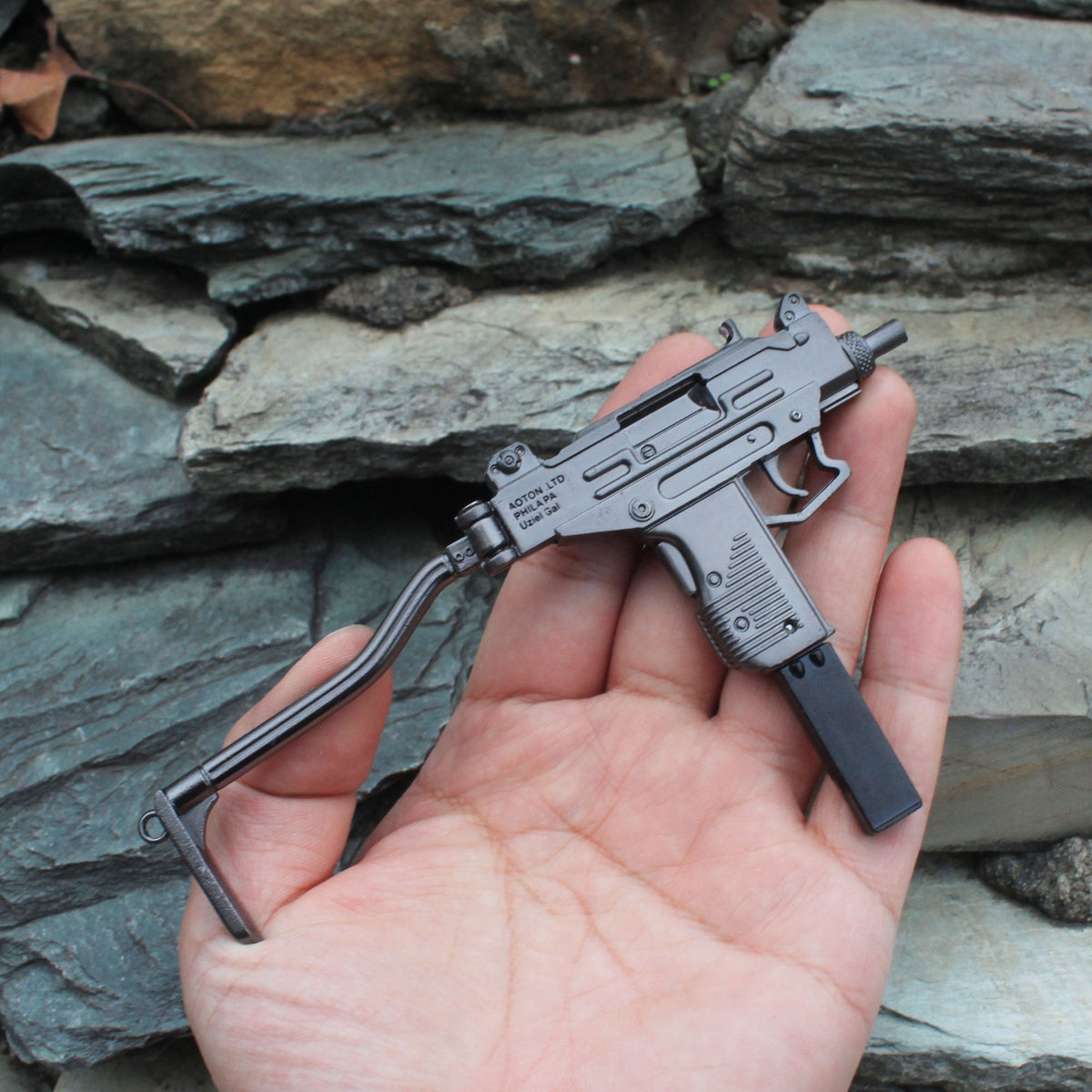 Uzi Submachine Miniature Gun 8CM/3.1" Uzi Only - Tophatter Daily Deals
