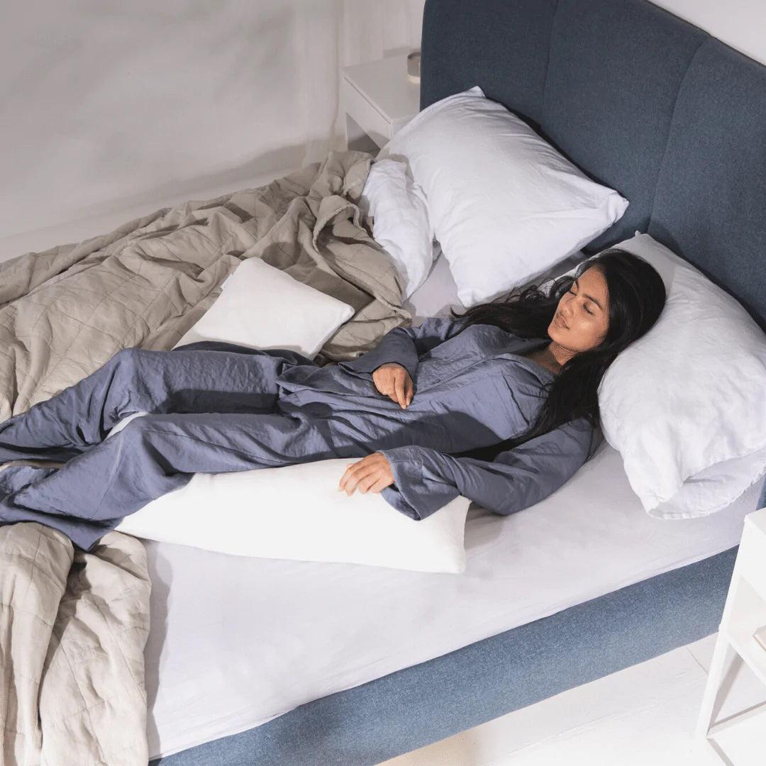 V Shape Pillow Case - Anti Allergy Triangle Pillow for Nursing, Maternity & Pregnancy – Extra Hollowfibre Cushioning to Supports Neck Head Pillows - Tophatter Daily Deals