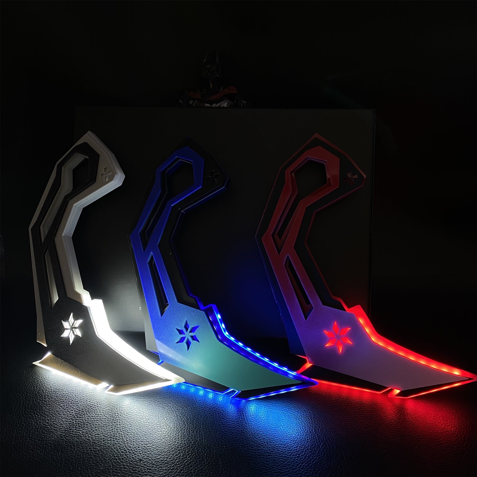 VCT Acrylic Karambit Night Lamp Replica 3 Colors - Tophatter Daily Deals