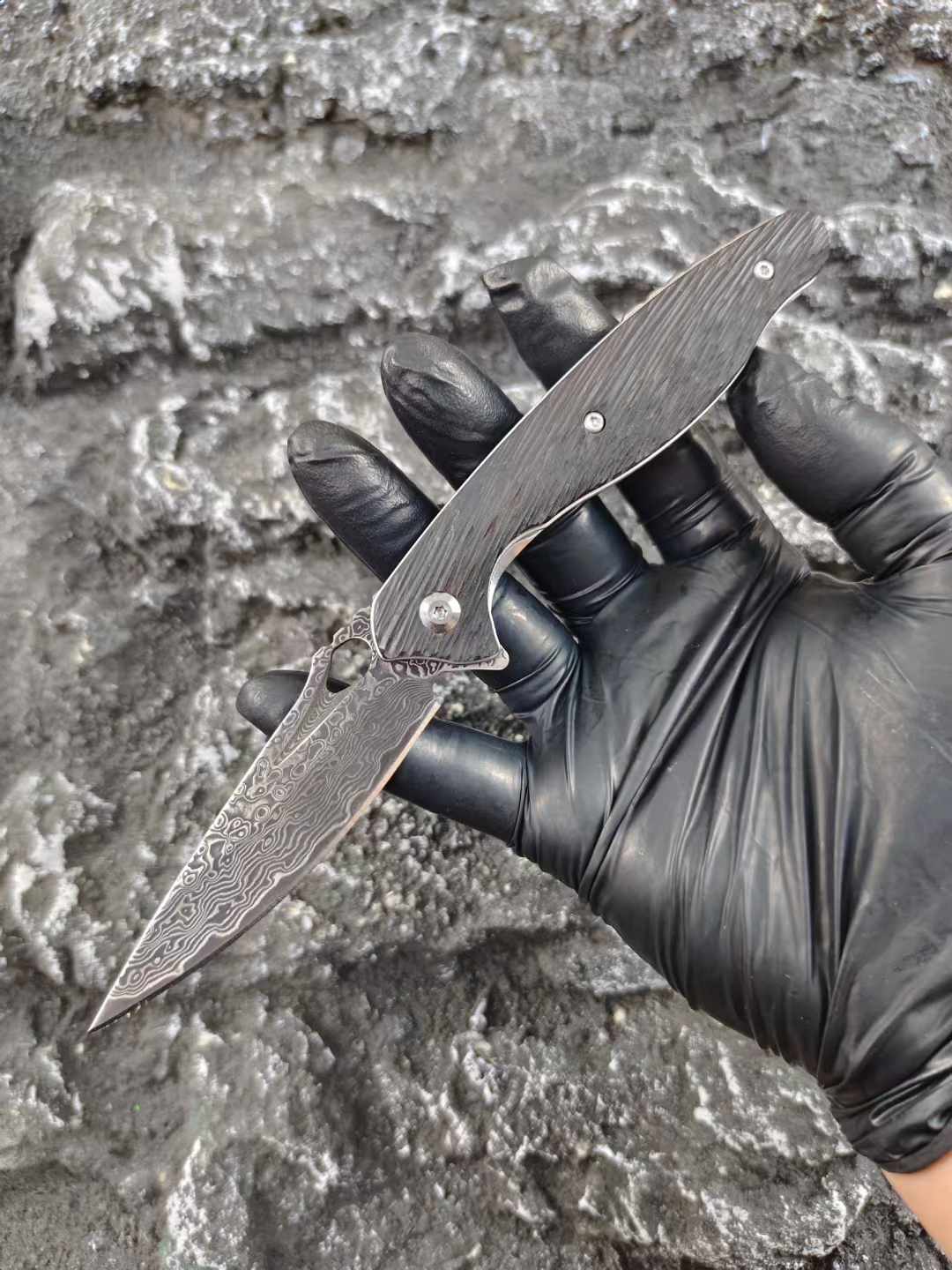 VG10 Damascus Seahorse Folding Knife - Tophatter Daily Deals