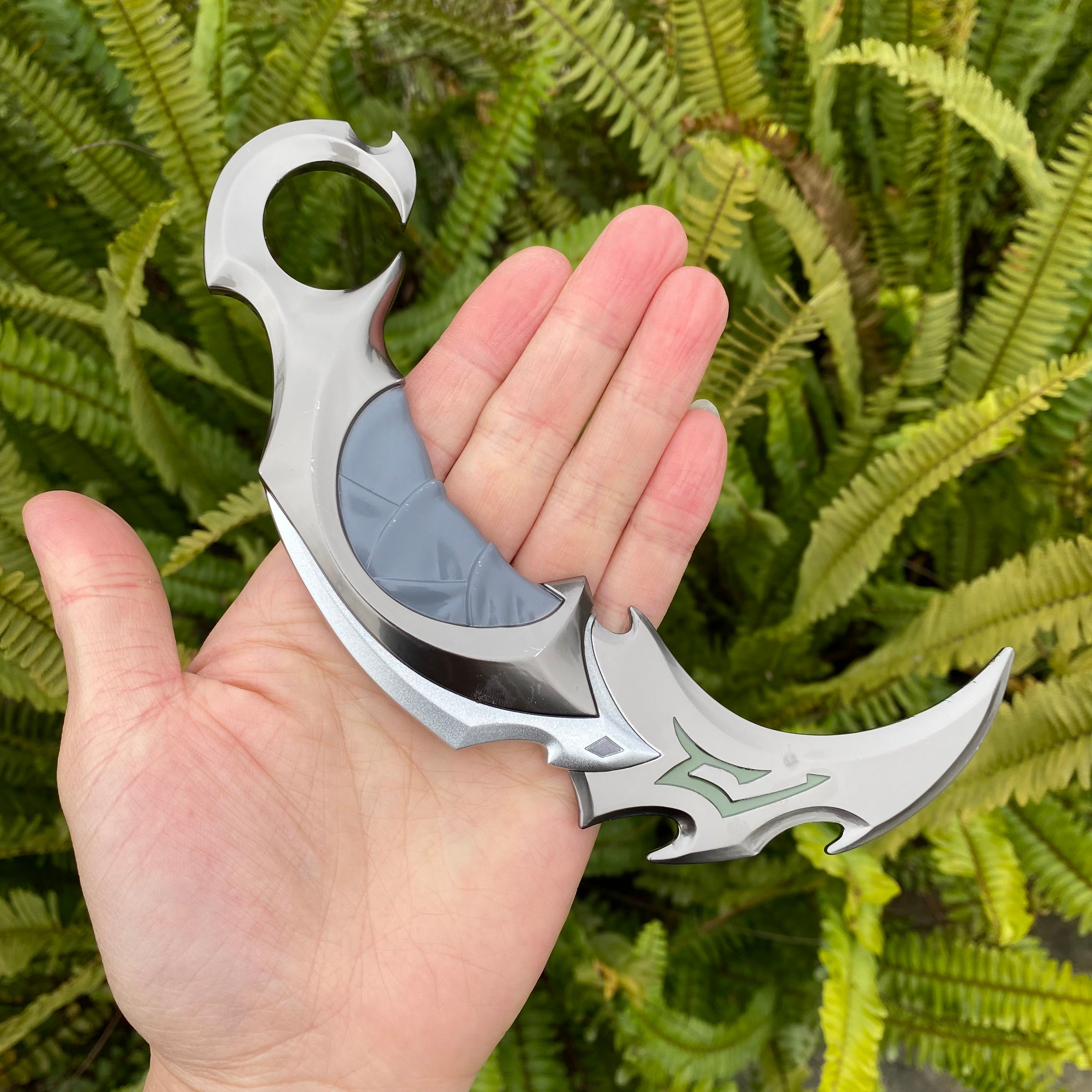 Reaver Karambit Metal Blunt Blade Trainer Cosplay Prop Game Replica Silver Only - Tophatter Daily Deals