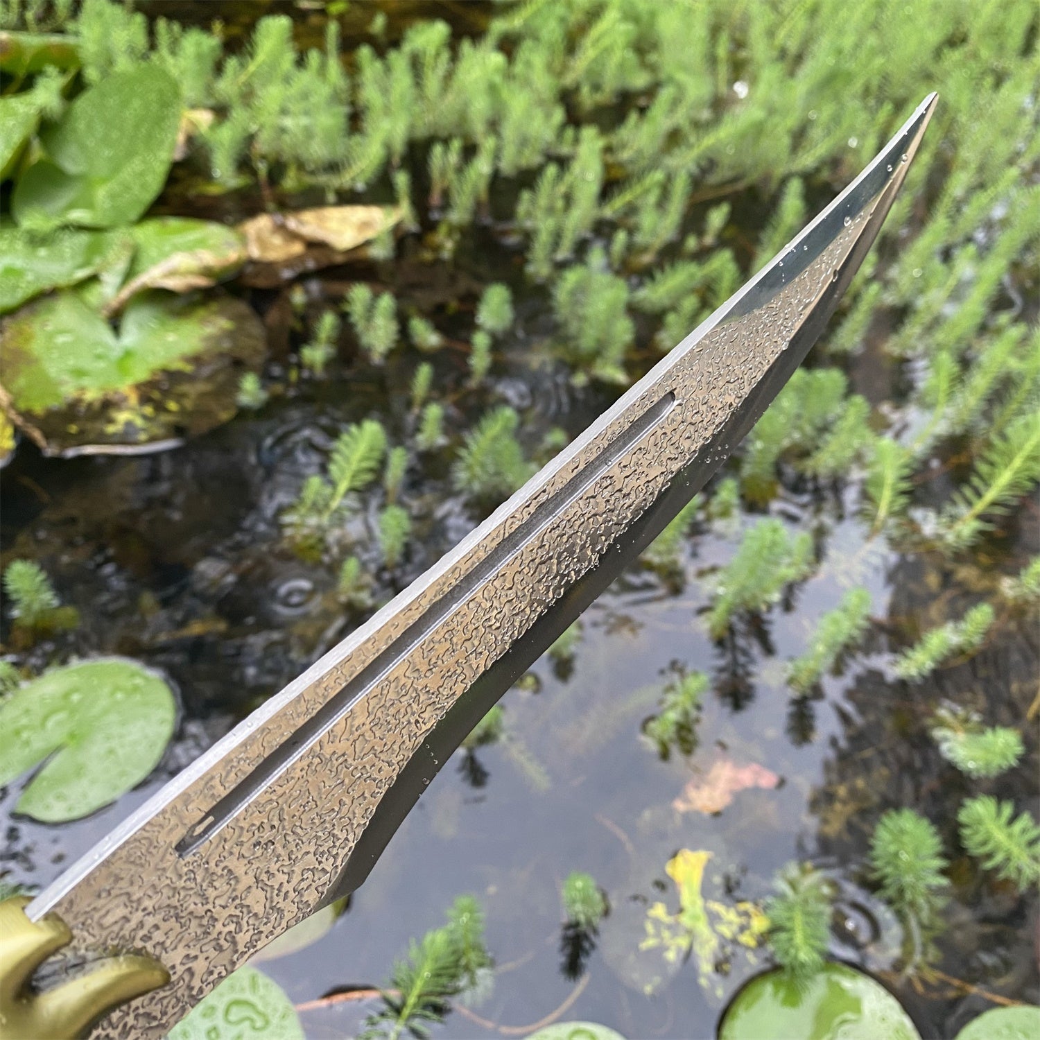 Arya Stark Catspaw Dagger 1:1 Replica With Display Plate - Tophatter Daily Deals